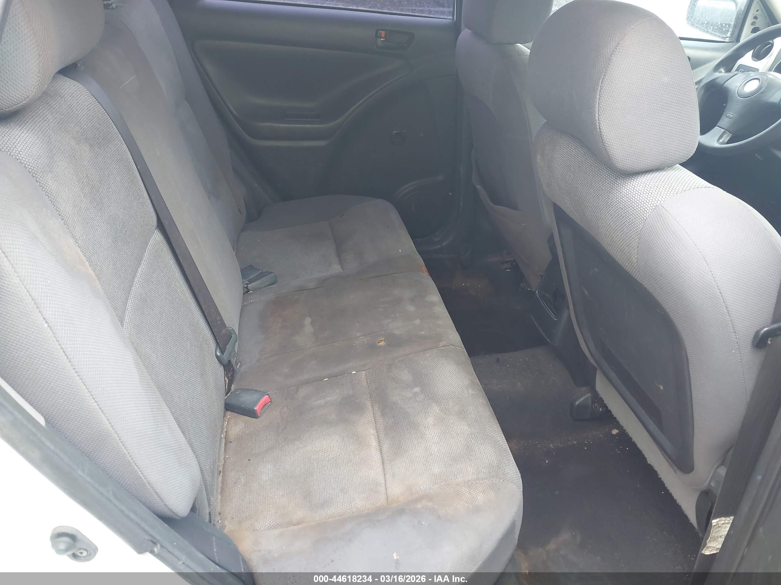 PONTIAC VIBE image 8