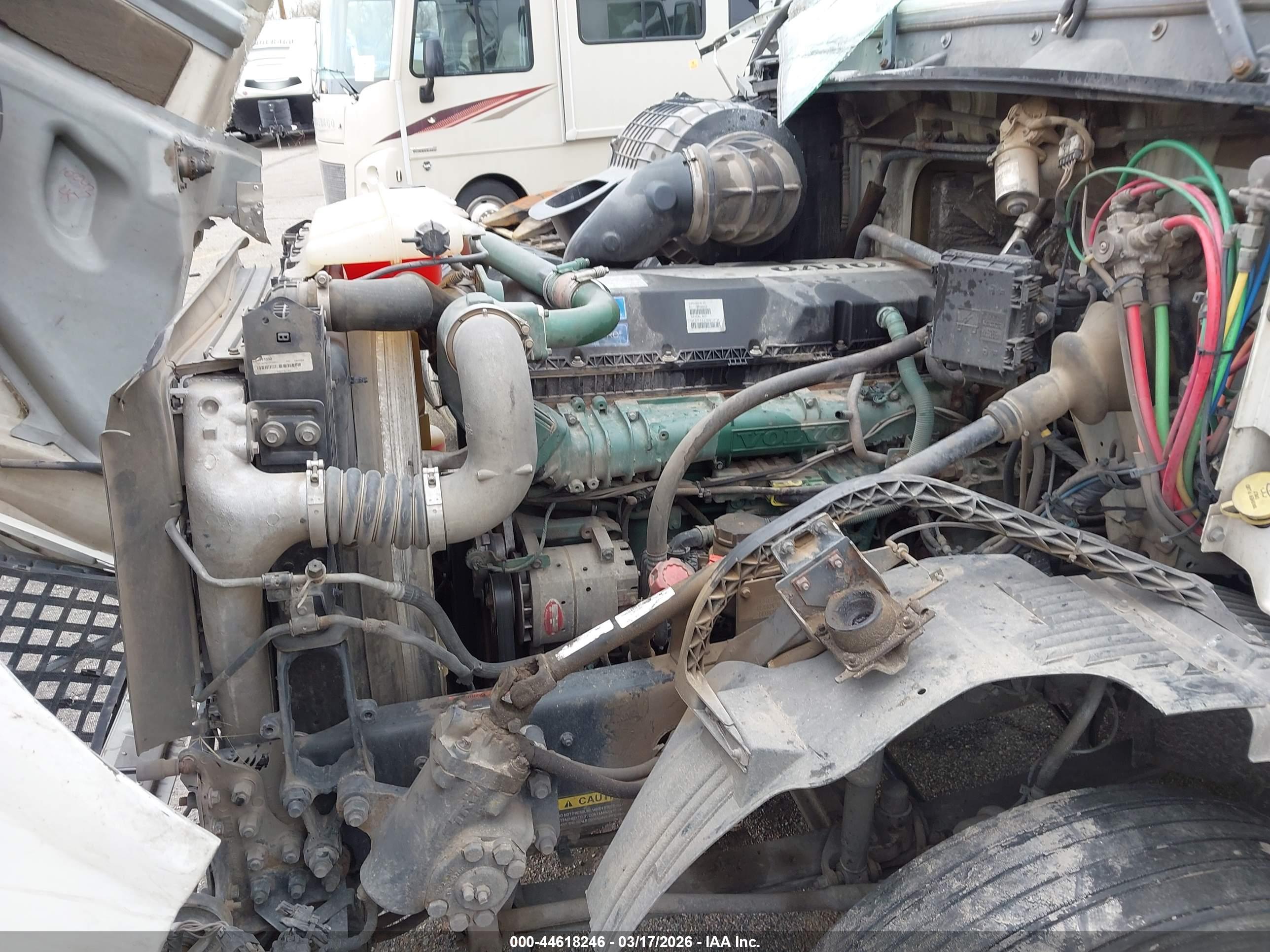 VOLVO VN image 10