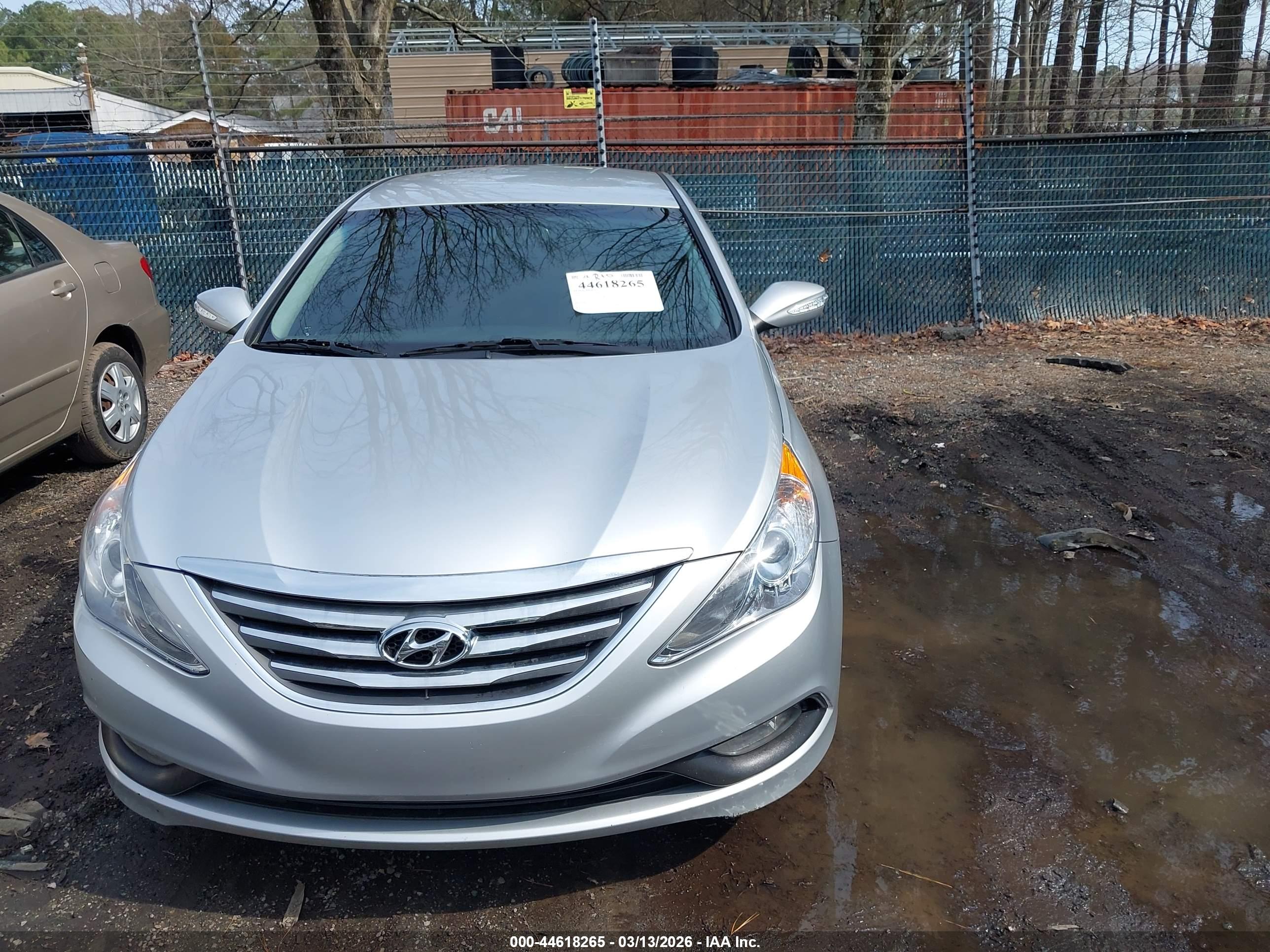 HYUNDAI SONATA image 6