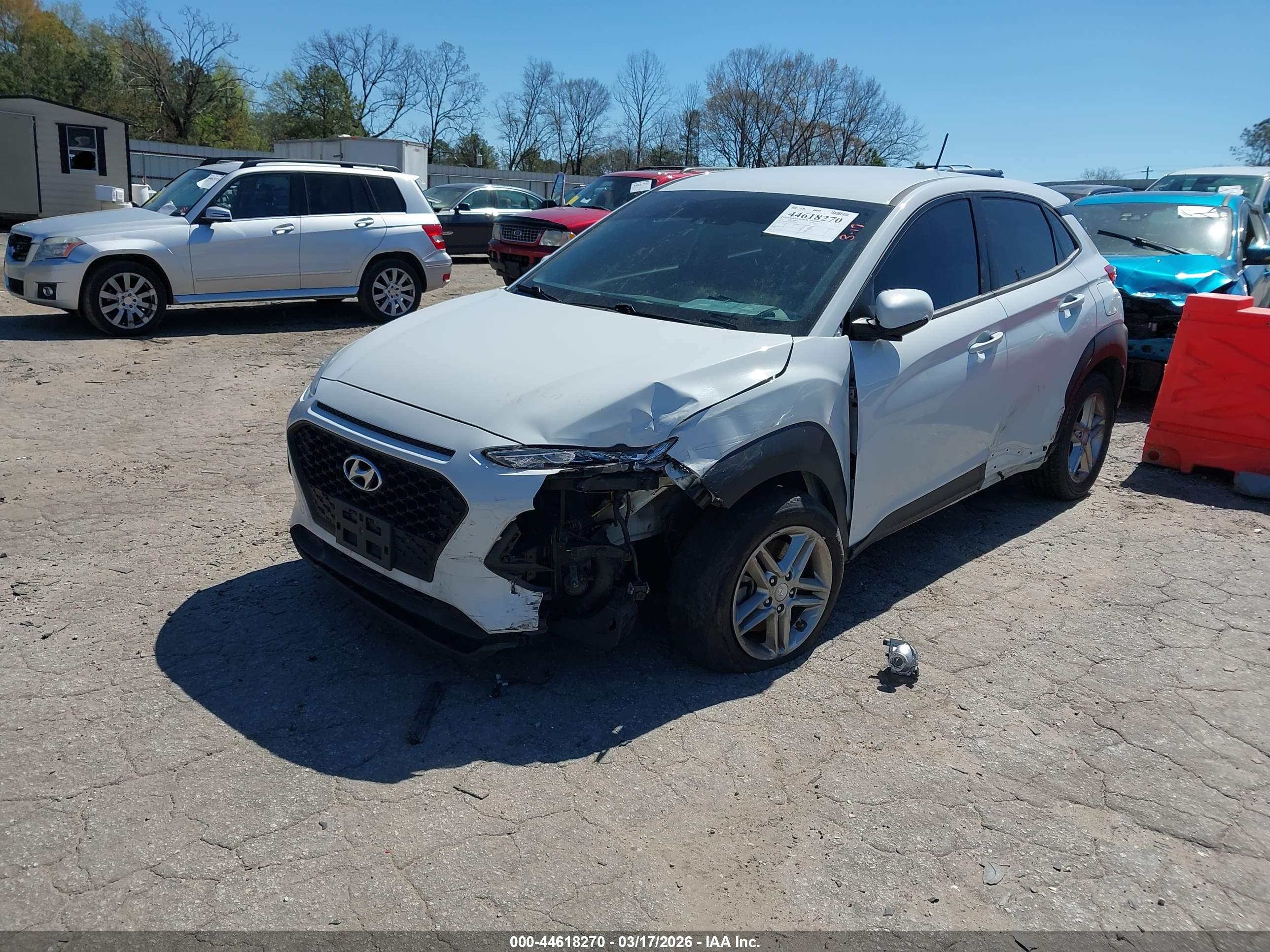 HYUNDAI KONA image 2