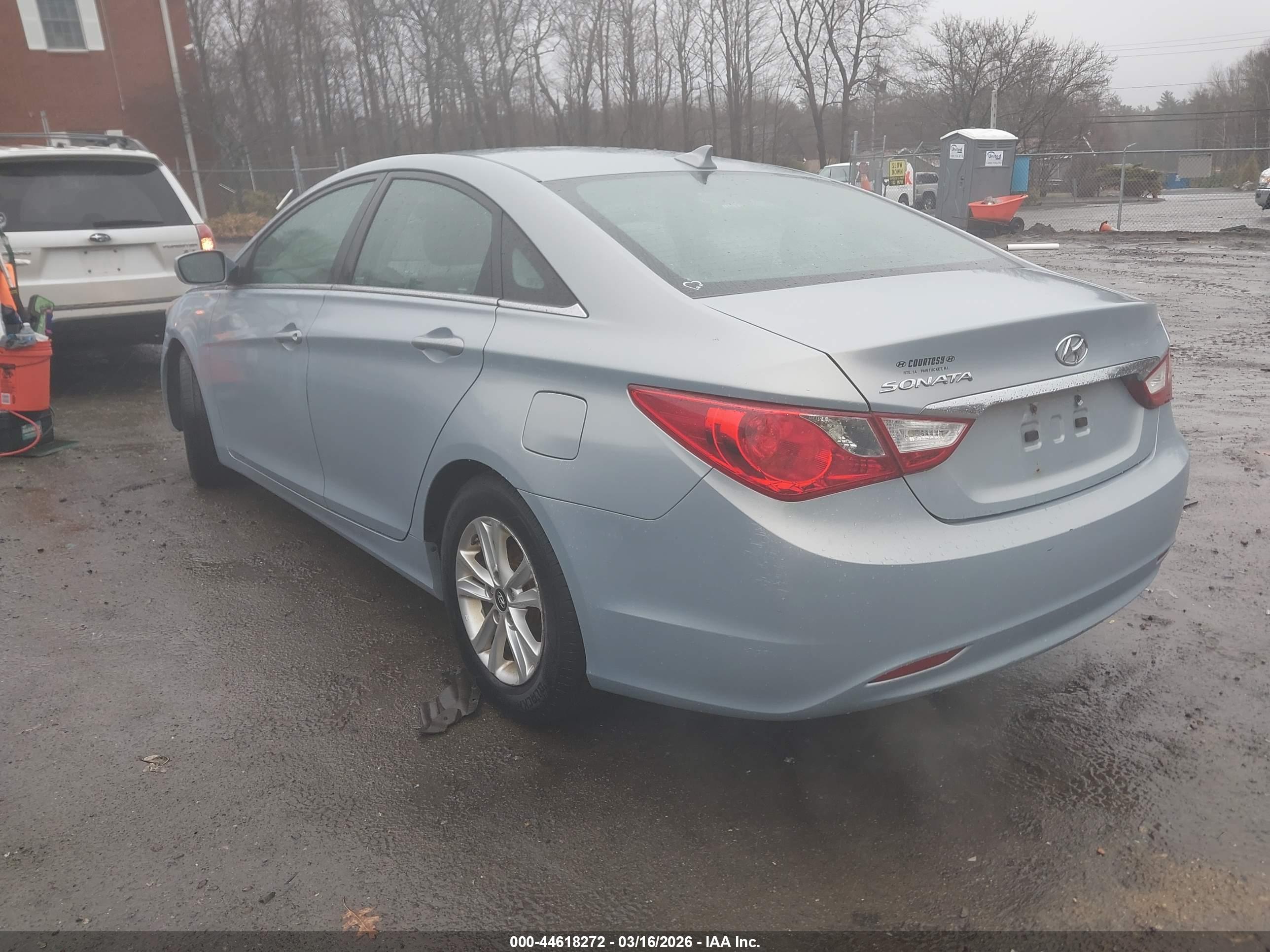 HYUNDAI SONATA image 3