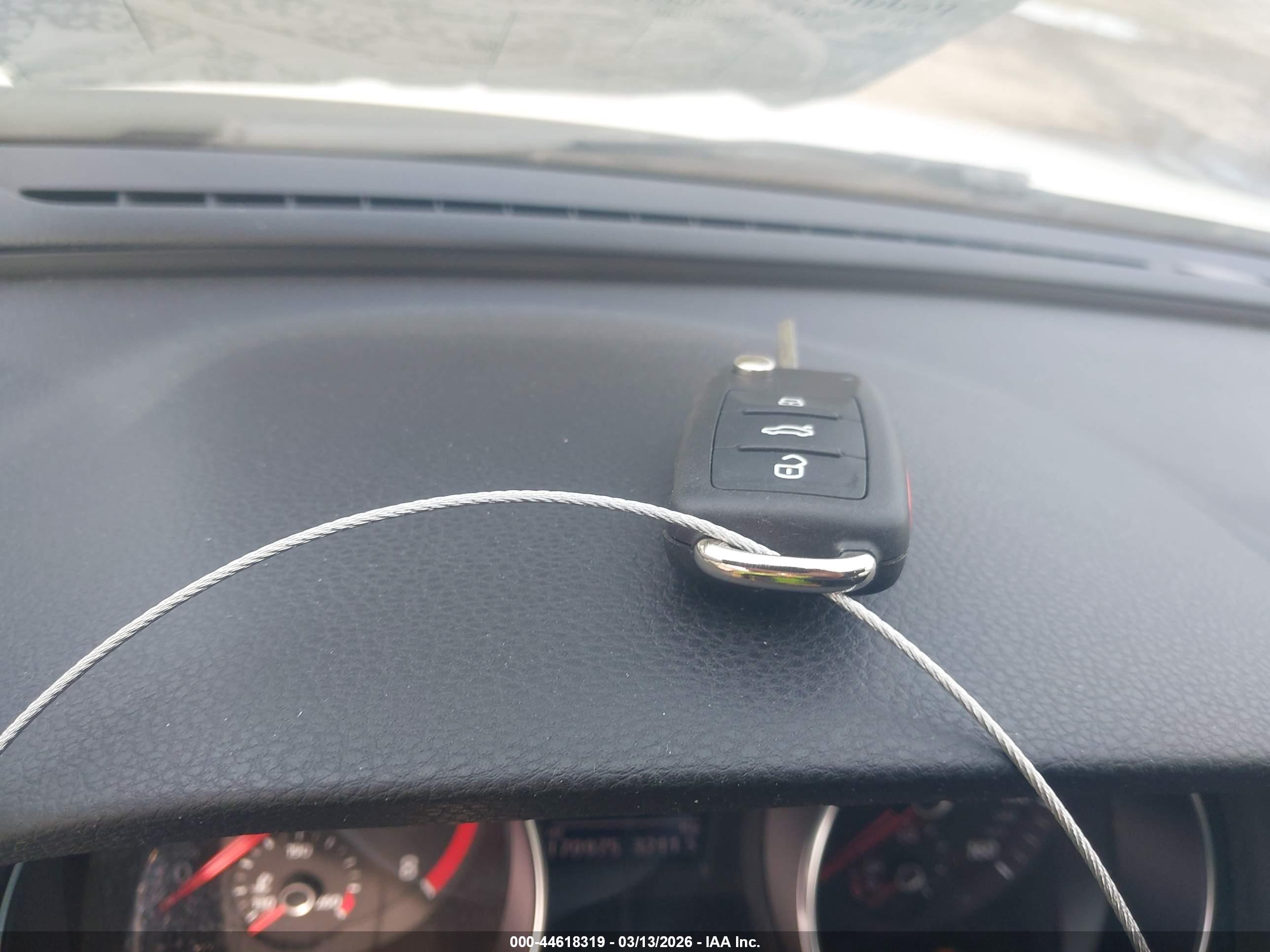 VOLKSWAGEN PASSAT image 11