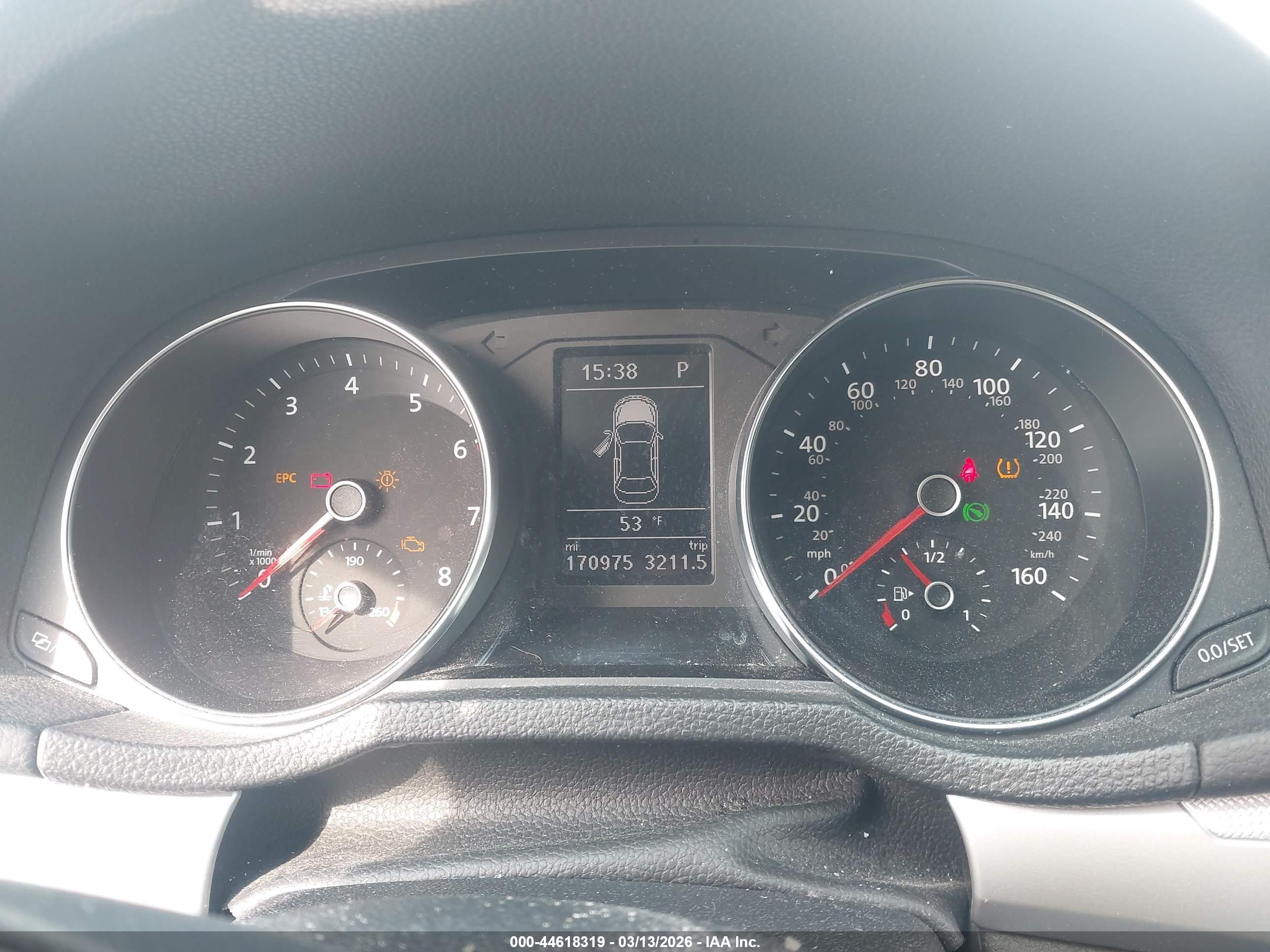 VOLKSWAGEN PASSAT image 7