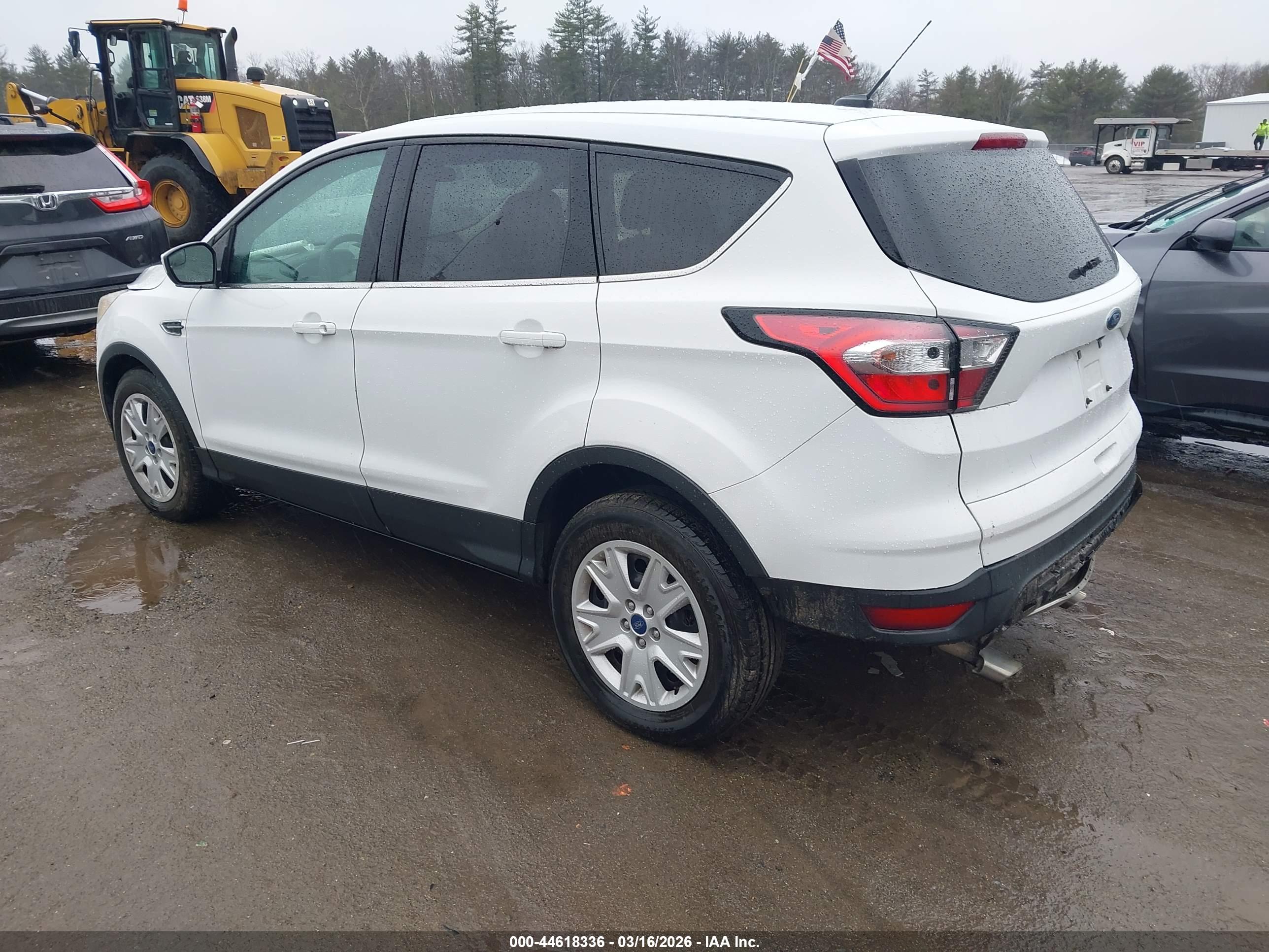 FORD ESCAPE image 3