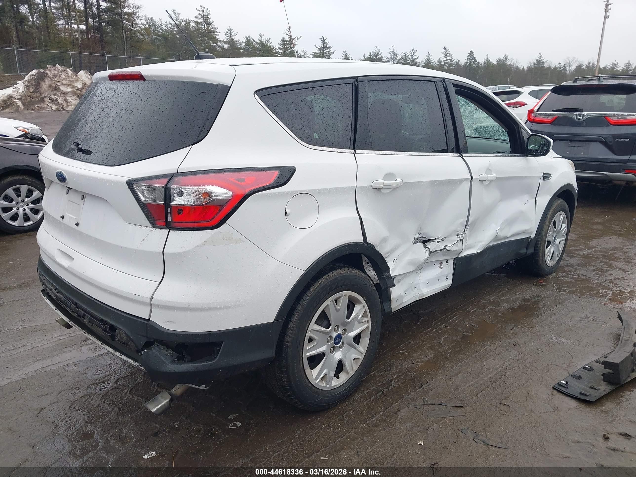 FORD ESCAPE image 4