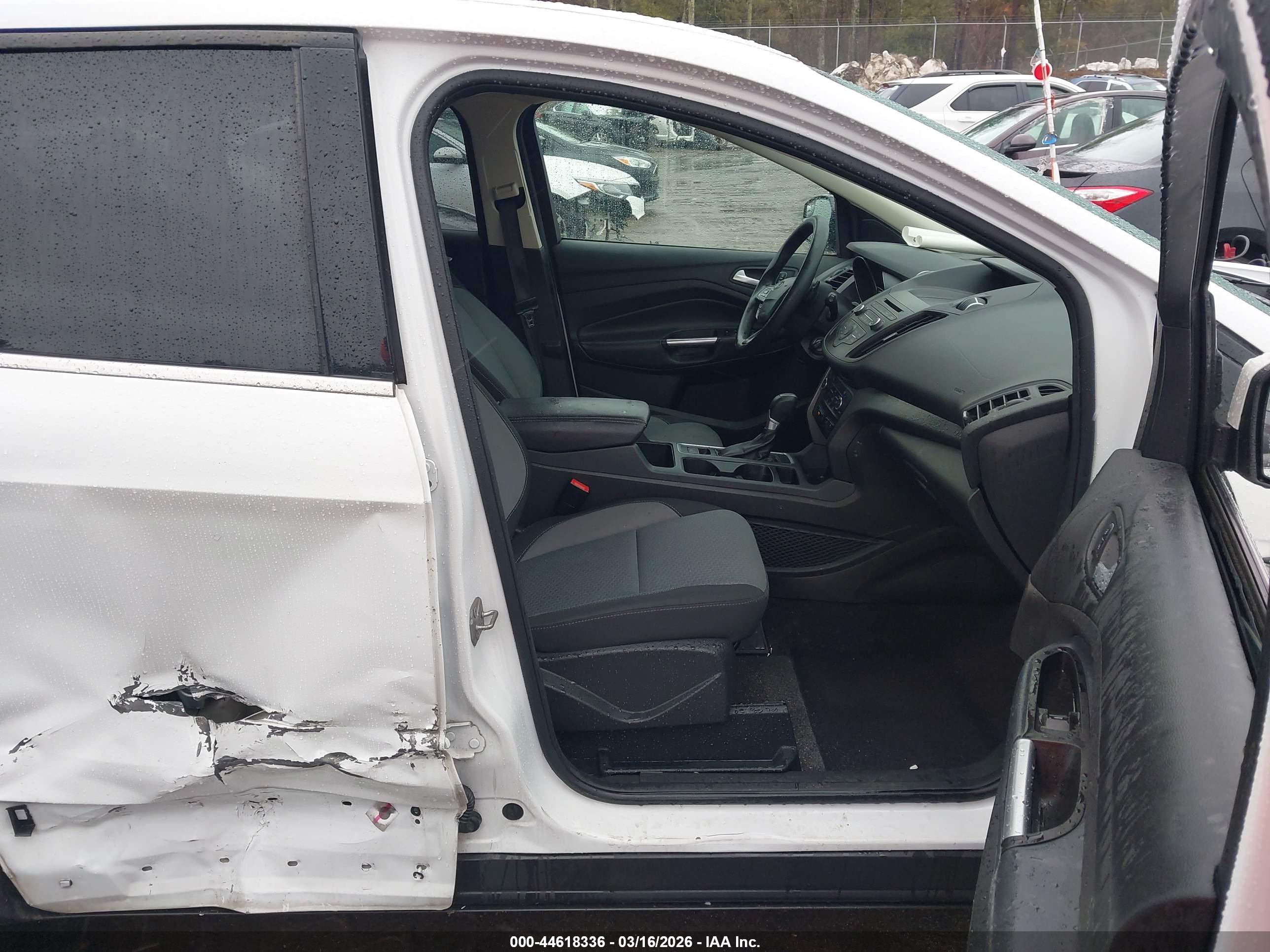 FORD ESCAPE image 5