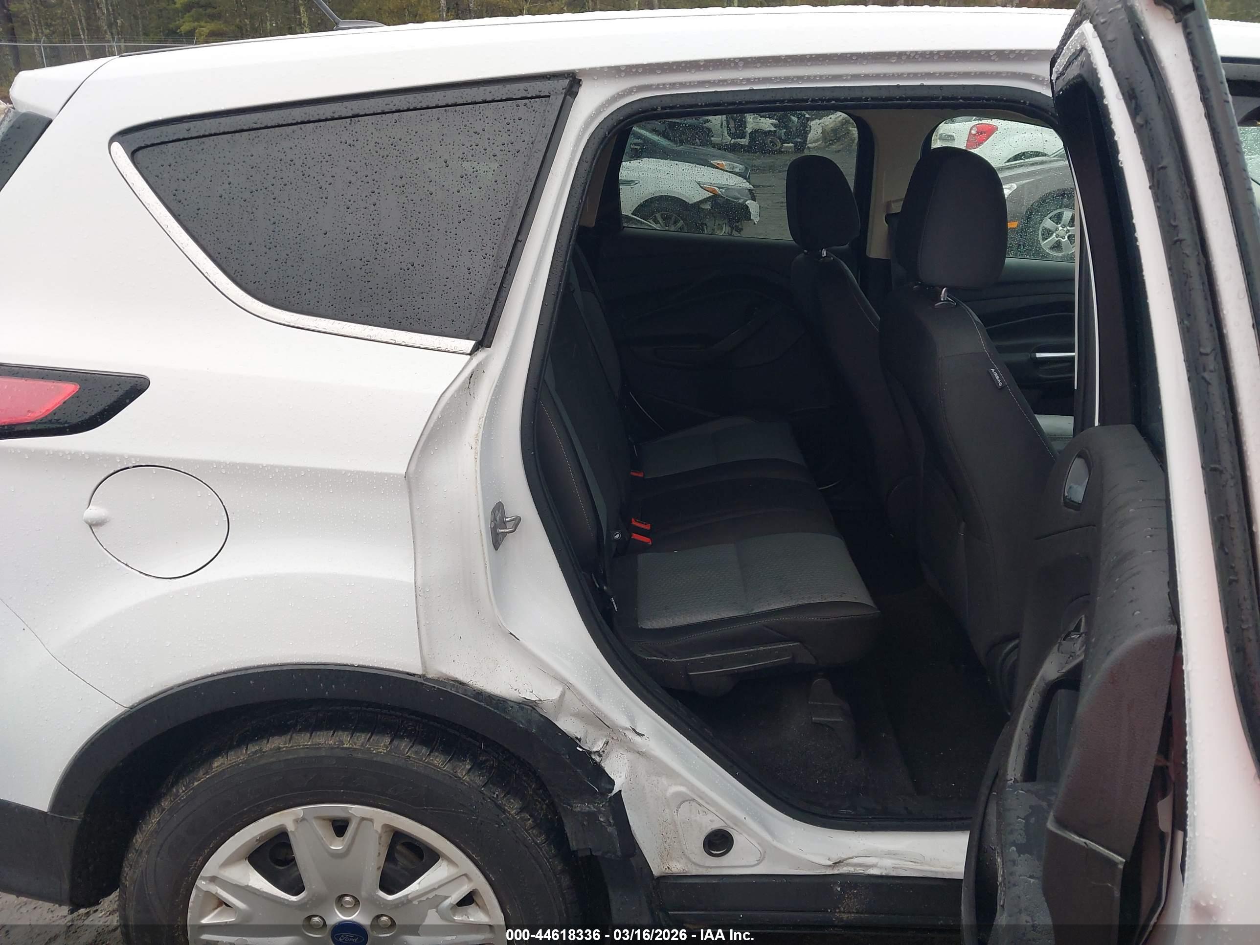 FORD ESCAPE image 8