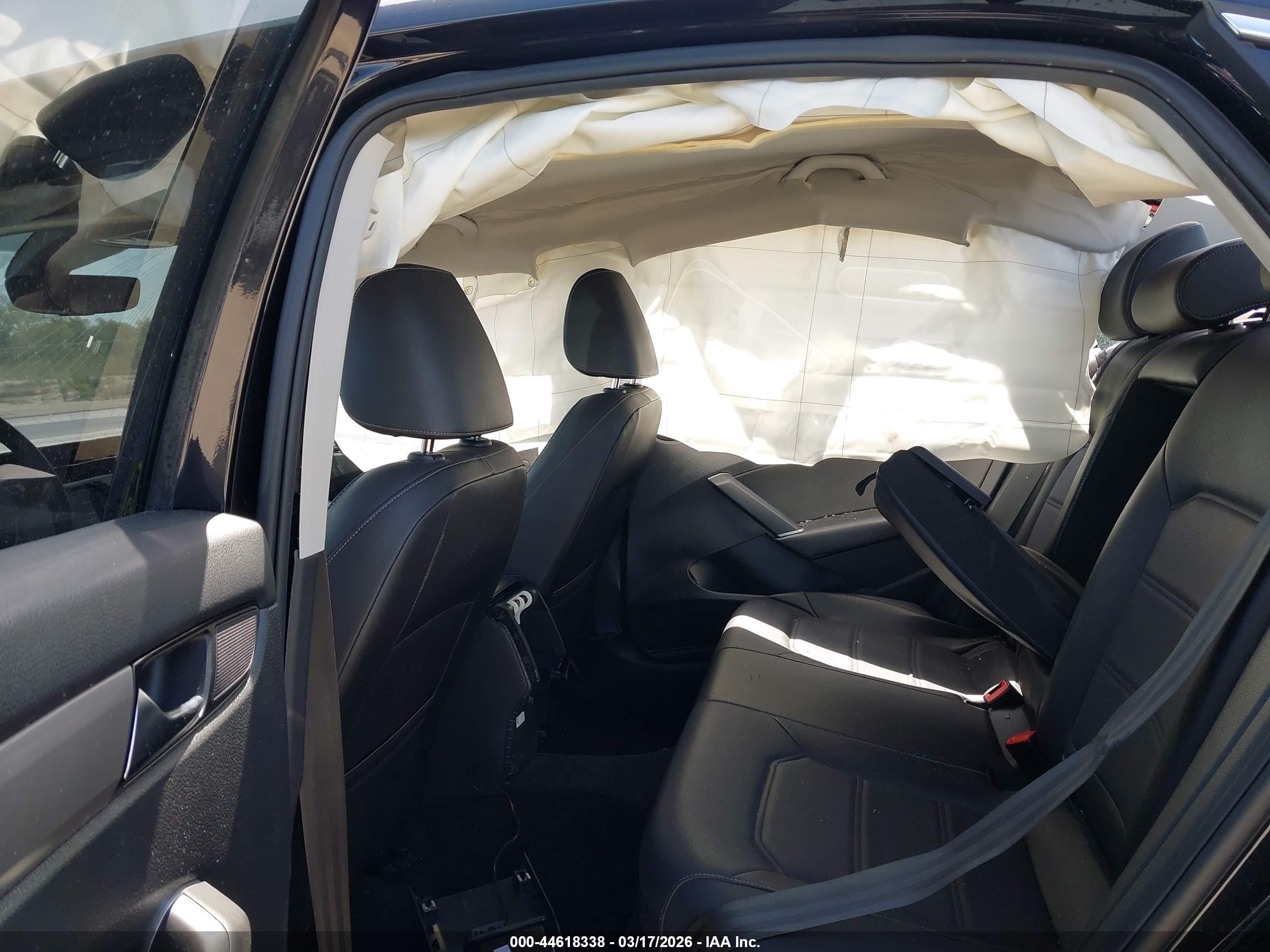 VOLKSWAGEN PASSAT image 8