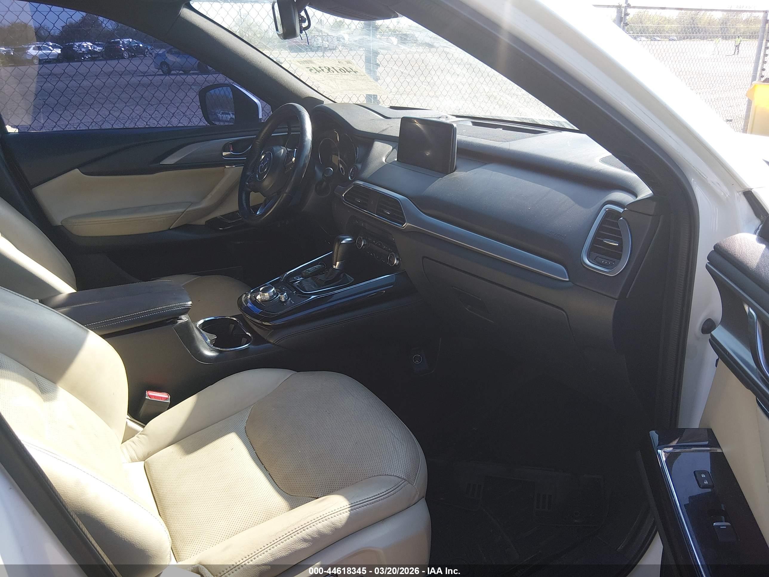 MAZDA CX-9 image 5