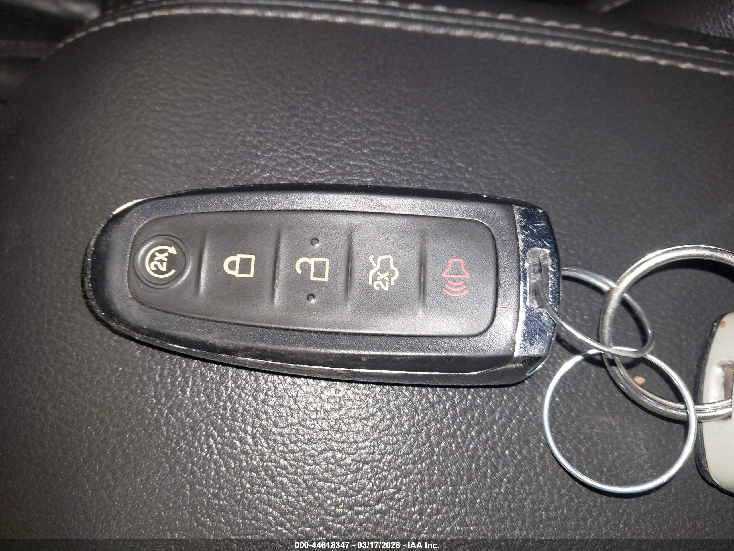 FORD ESCAPE image 11