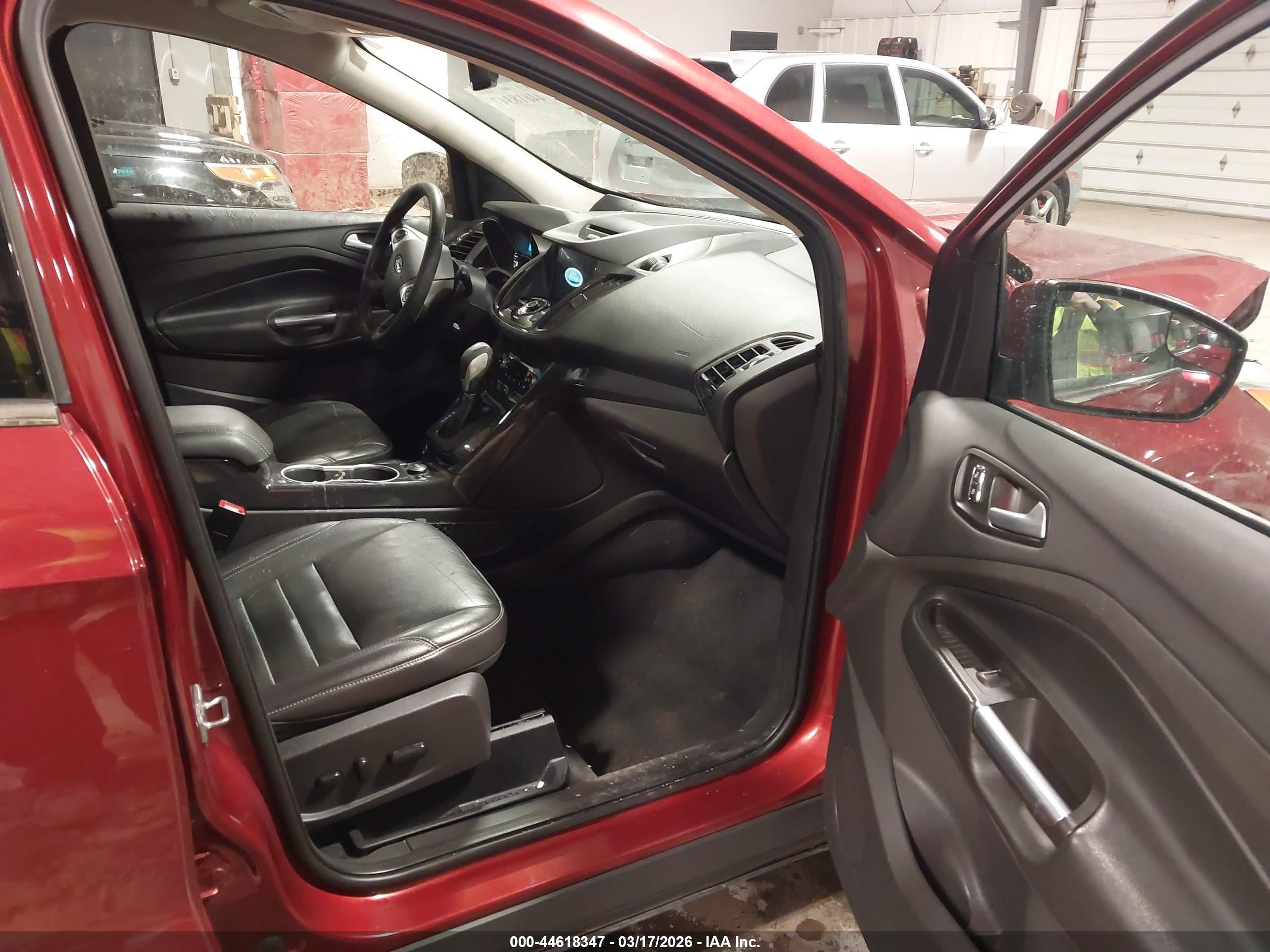 FORD ESCAPE image 5