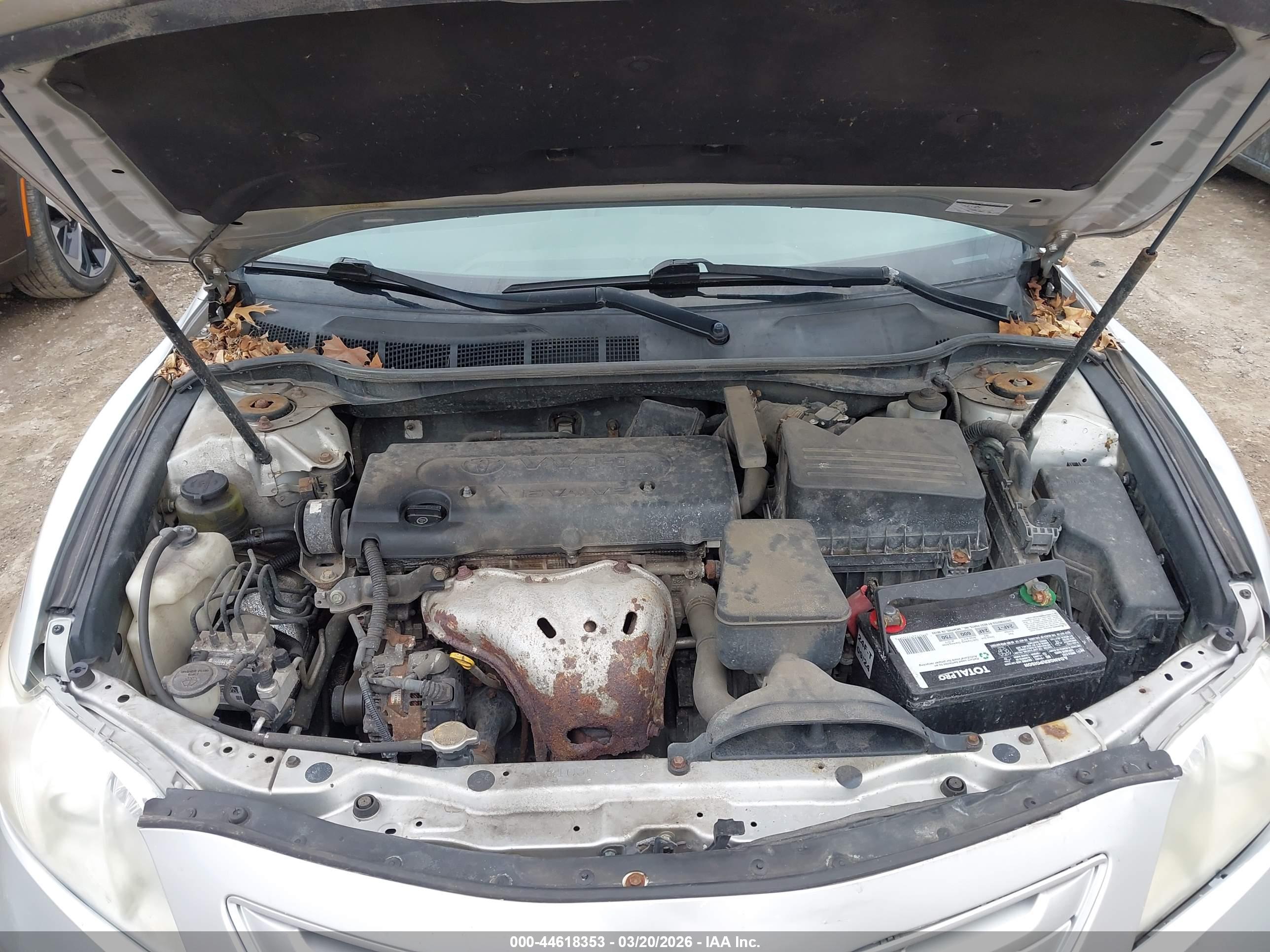 TOYOTA CAMRY image 10