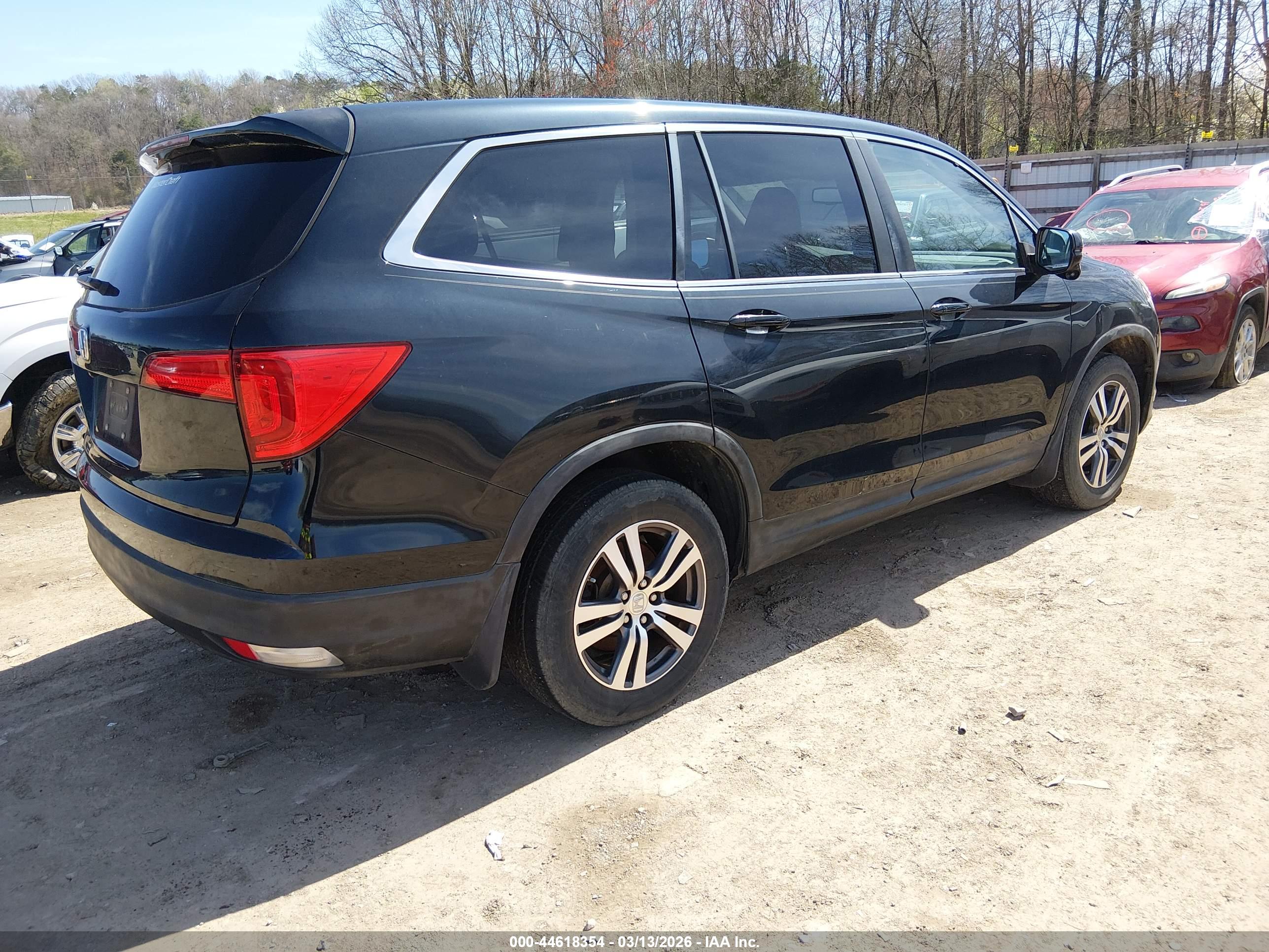 HONDA PILOT image 4