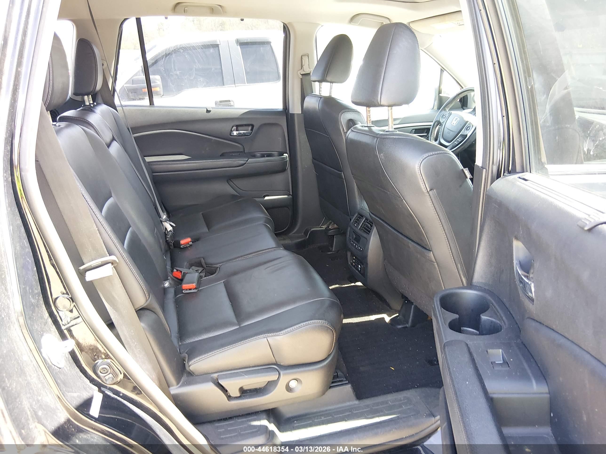 HONDA PILOT image 8