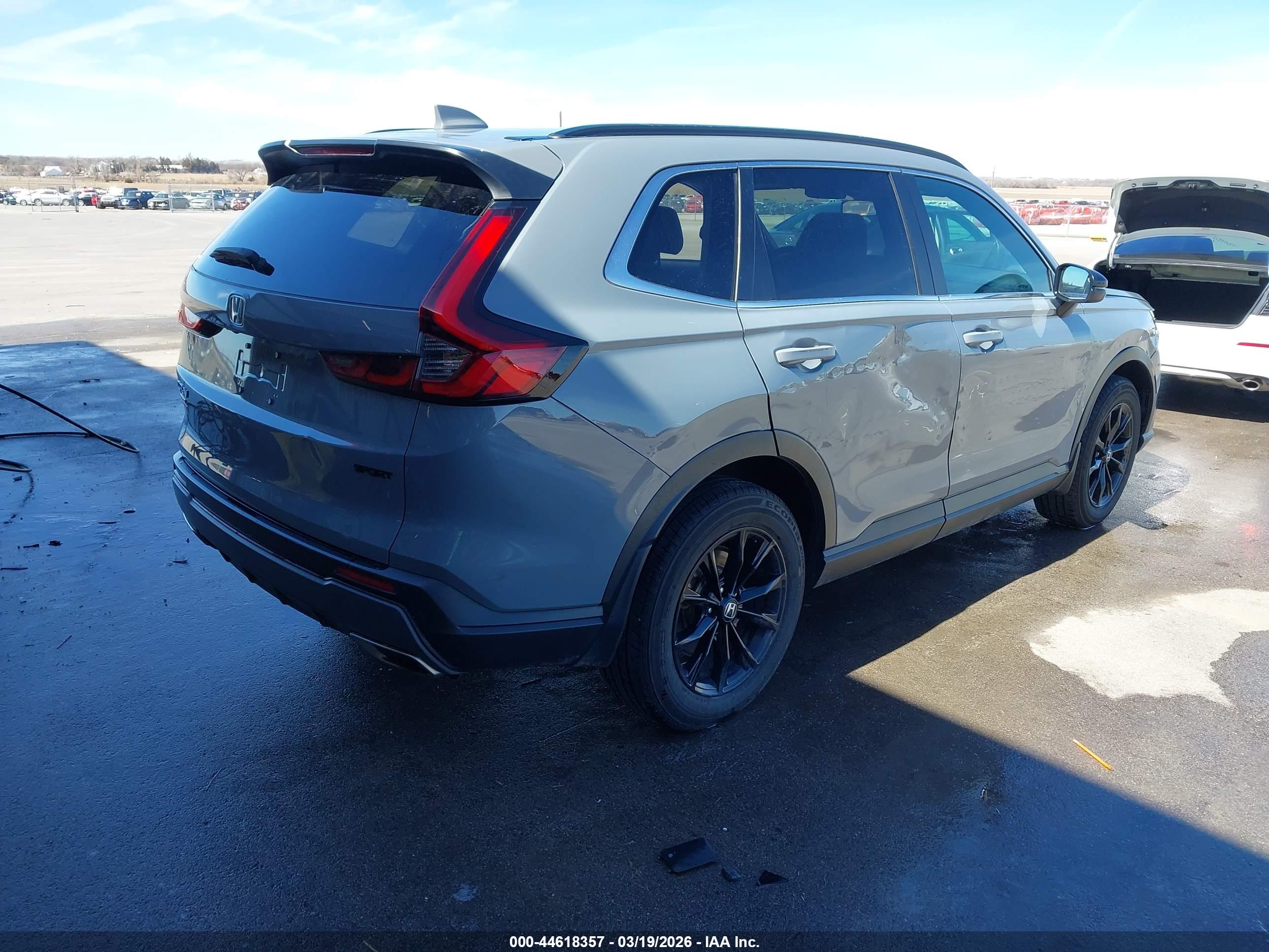 HONDA CR-V image 4
