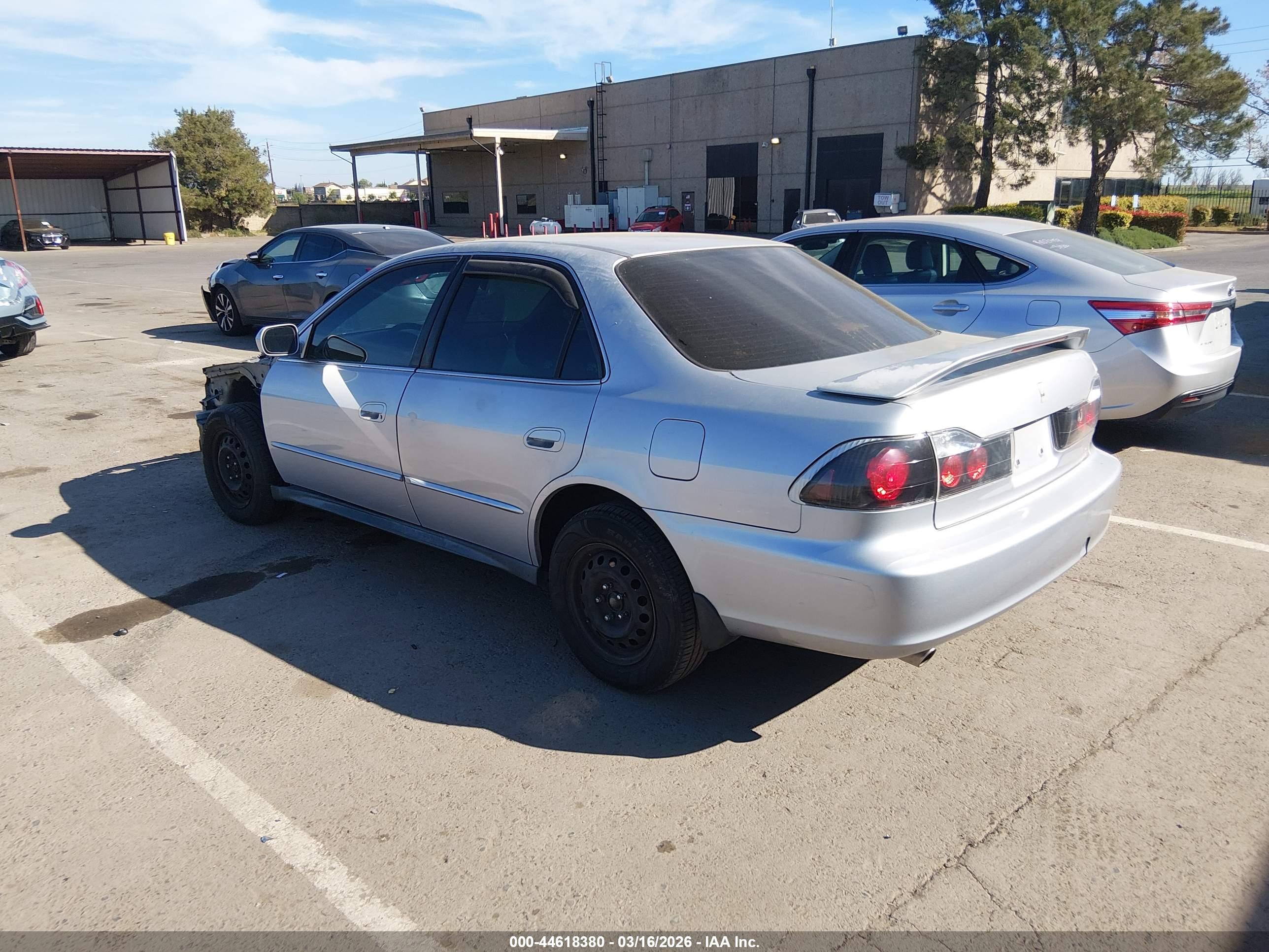 HONDA ACCORD image 3