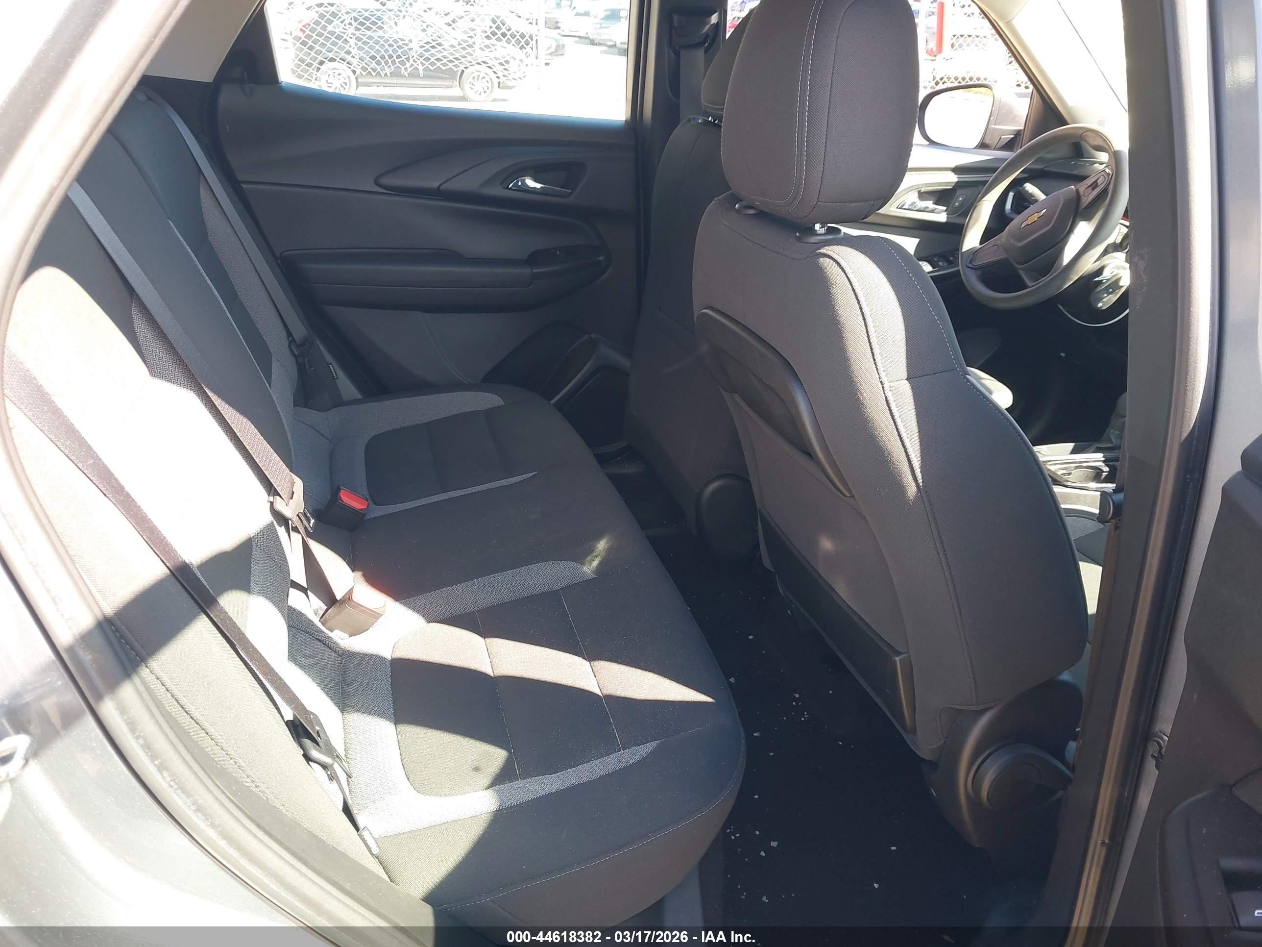CHEVROLET TRAILBLAZER image 8