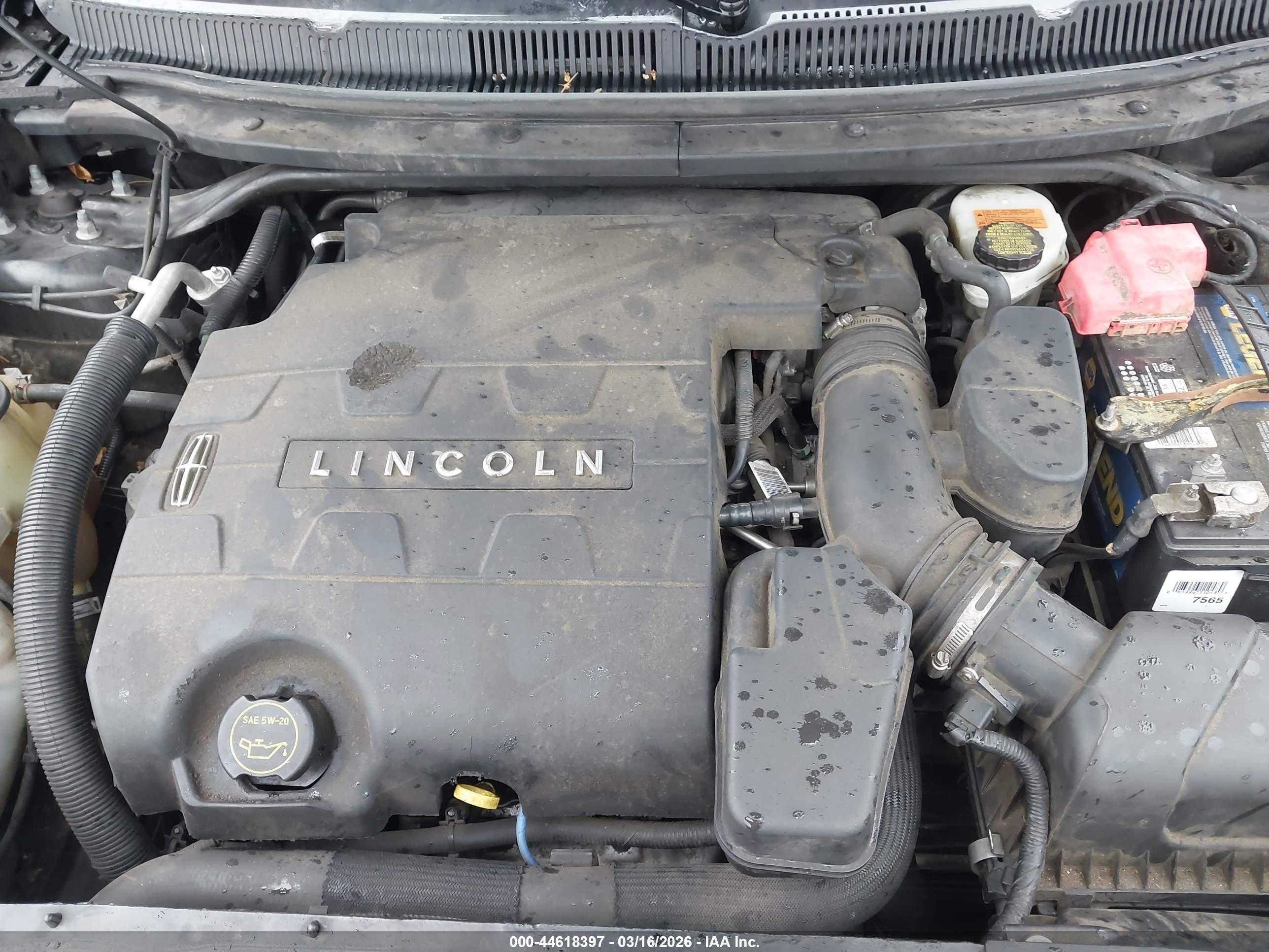 LINCOLN MKT image 10
