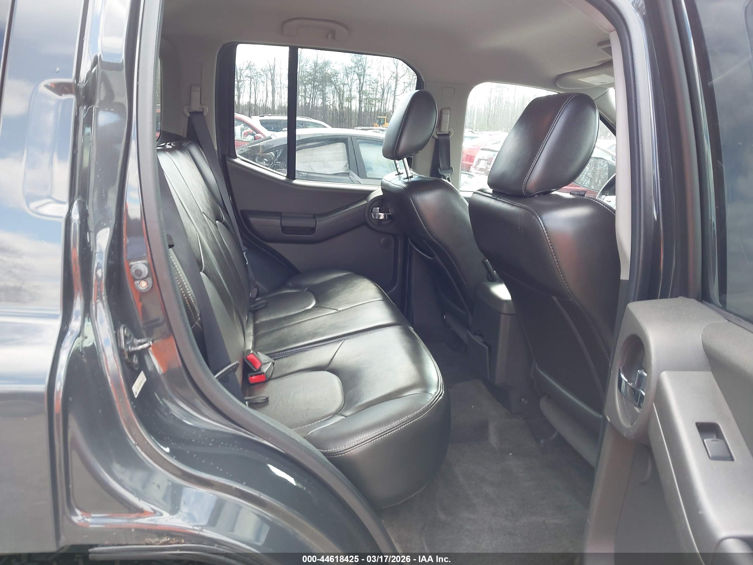 NISSAN XTERRA image 8