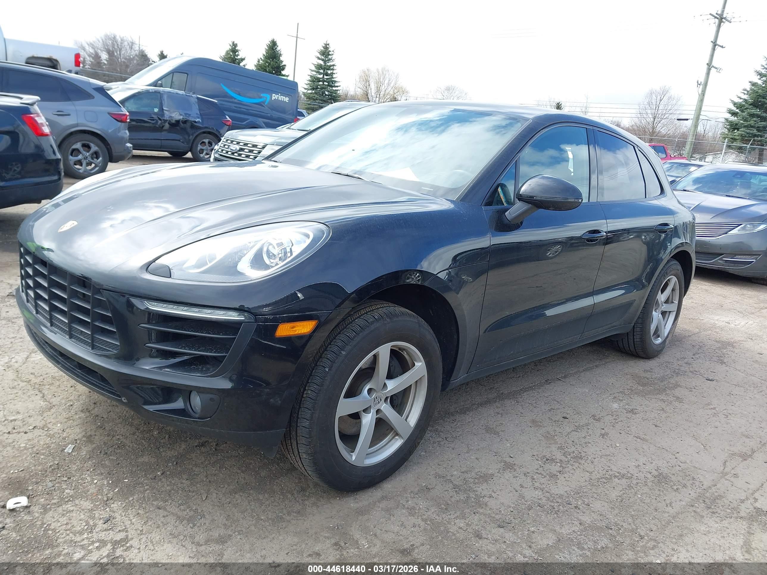 PORSCHE MACAN image 2