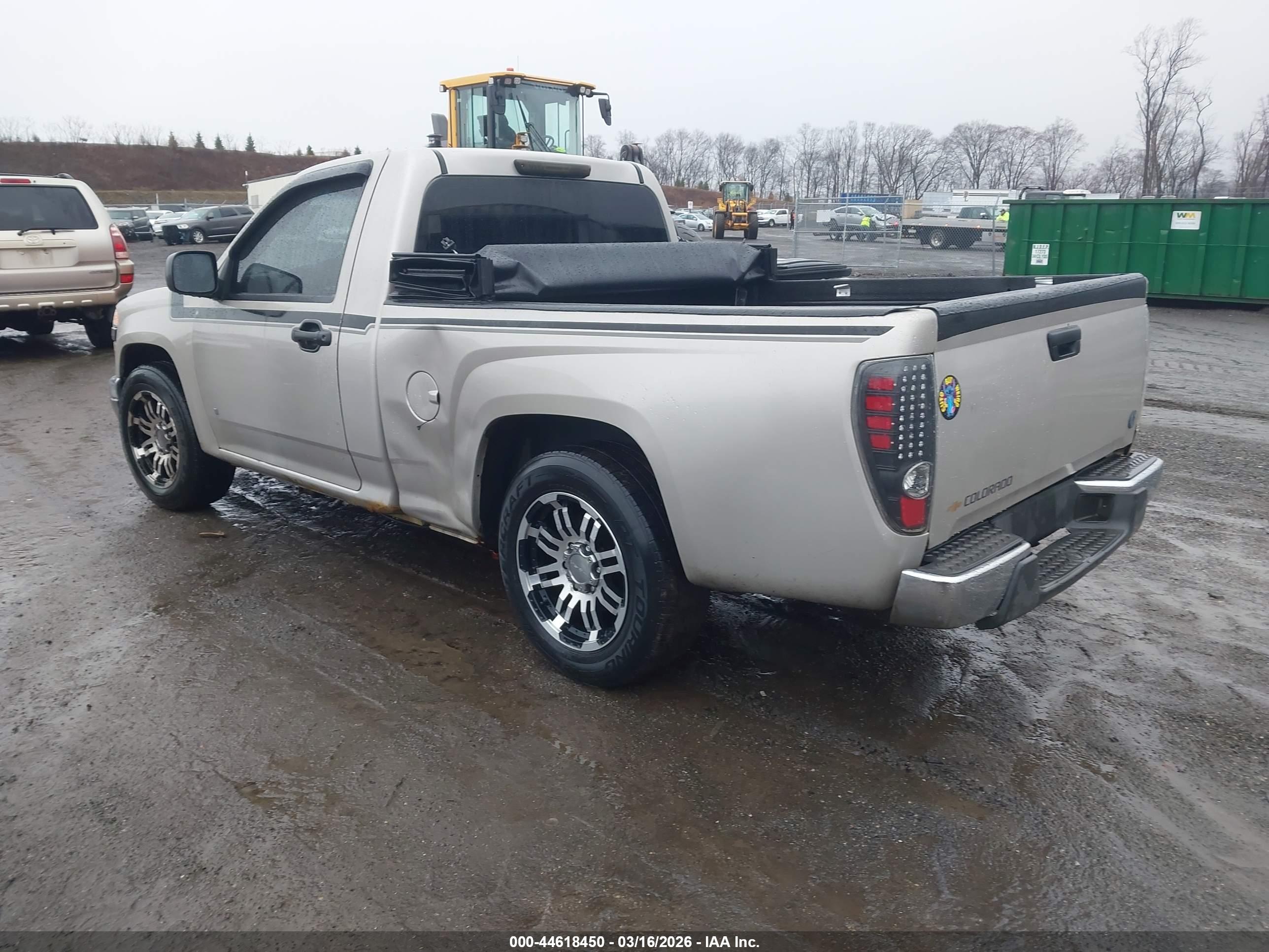 CHEVROLET COLORADO image 3