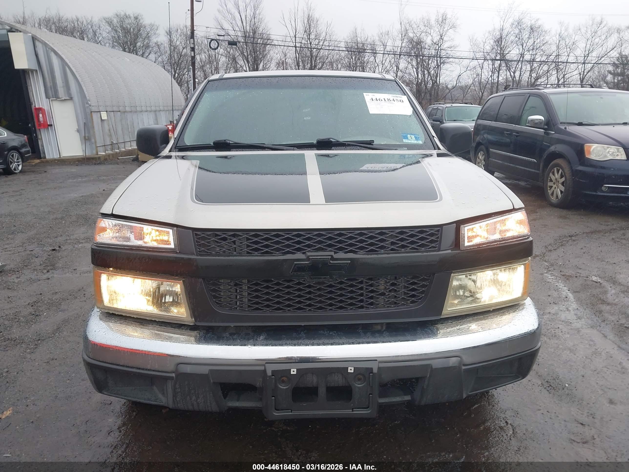 CHEVROLET COLORADO image 6