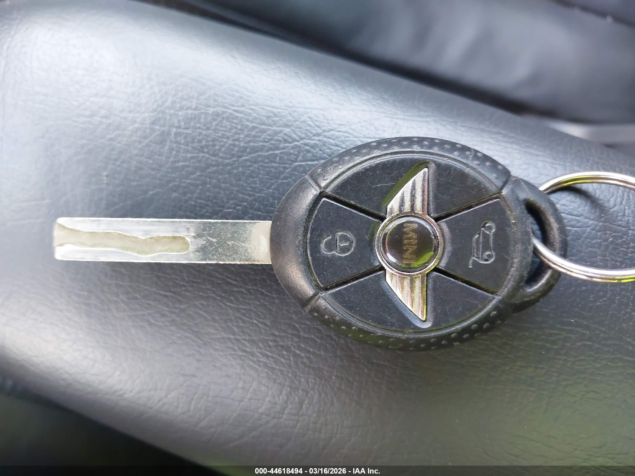 MINI COOPER image 11