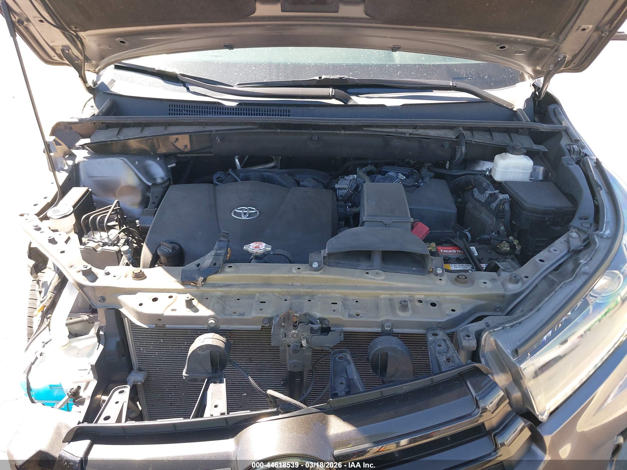 TOYOTA HIGHLANDER image 10