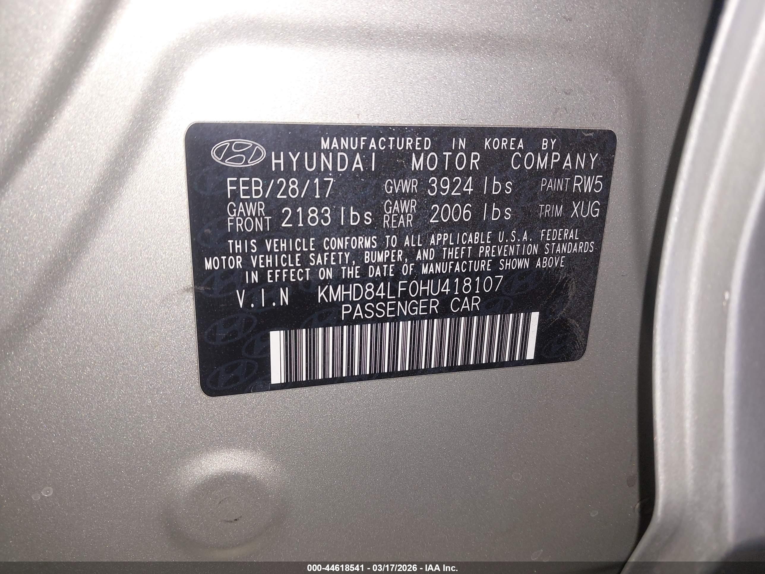 HYUNDAI ELANTRA image 9
