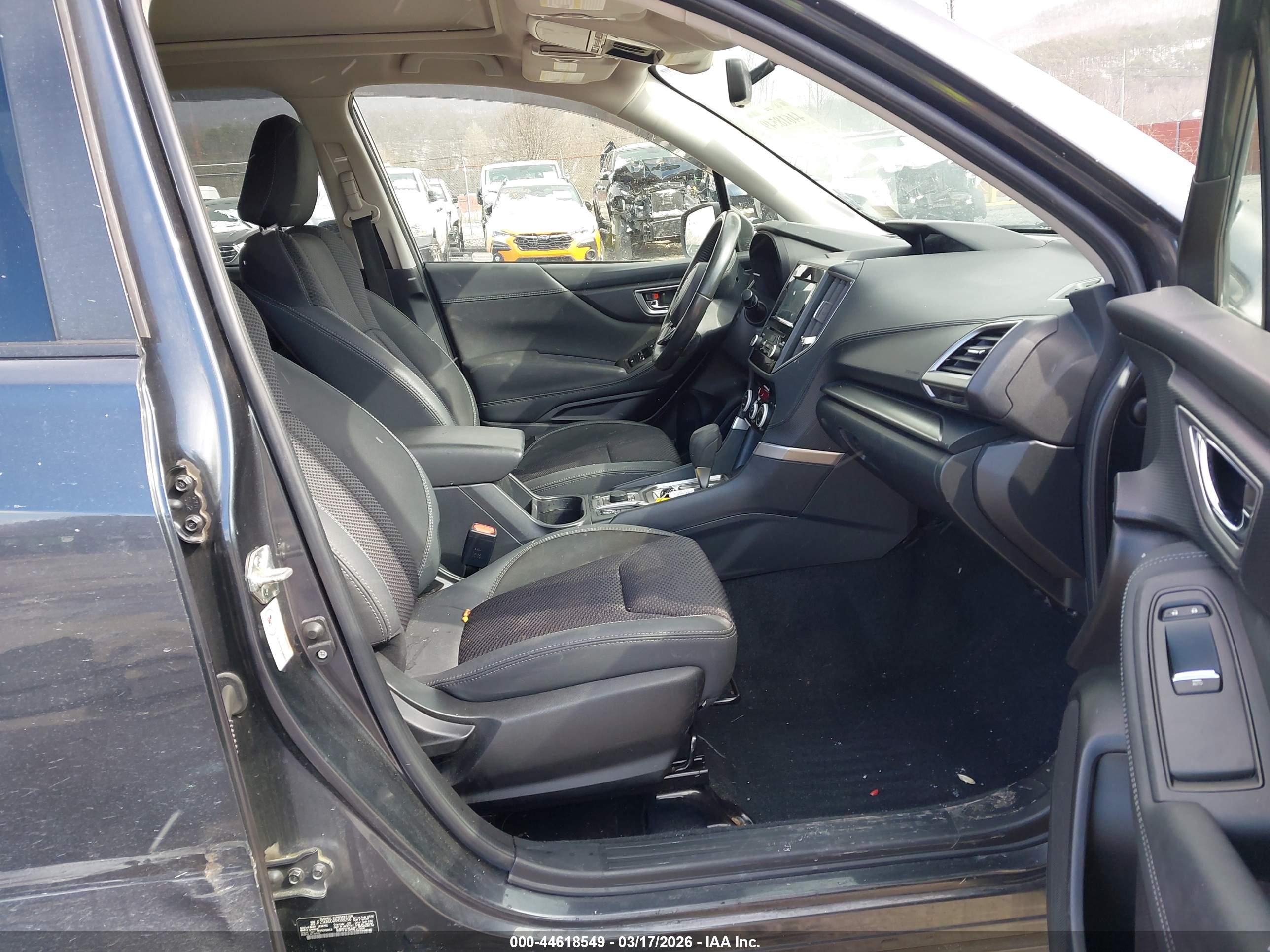 SUBARU FORESTER image 5
