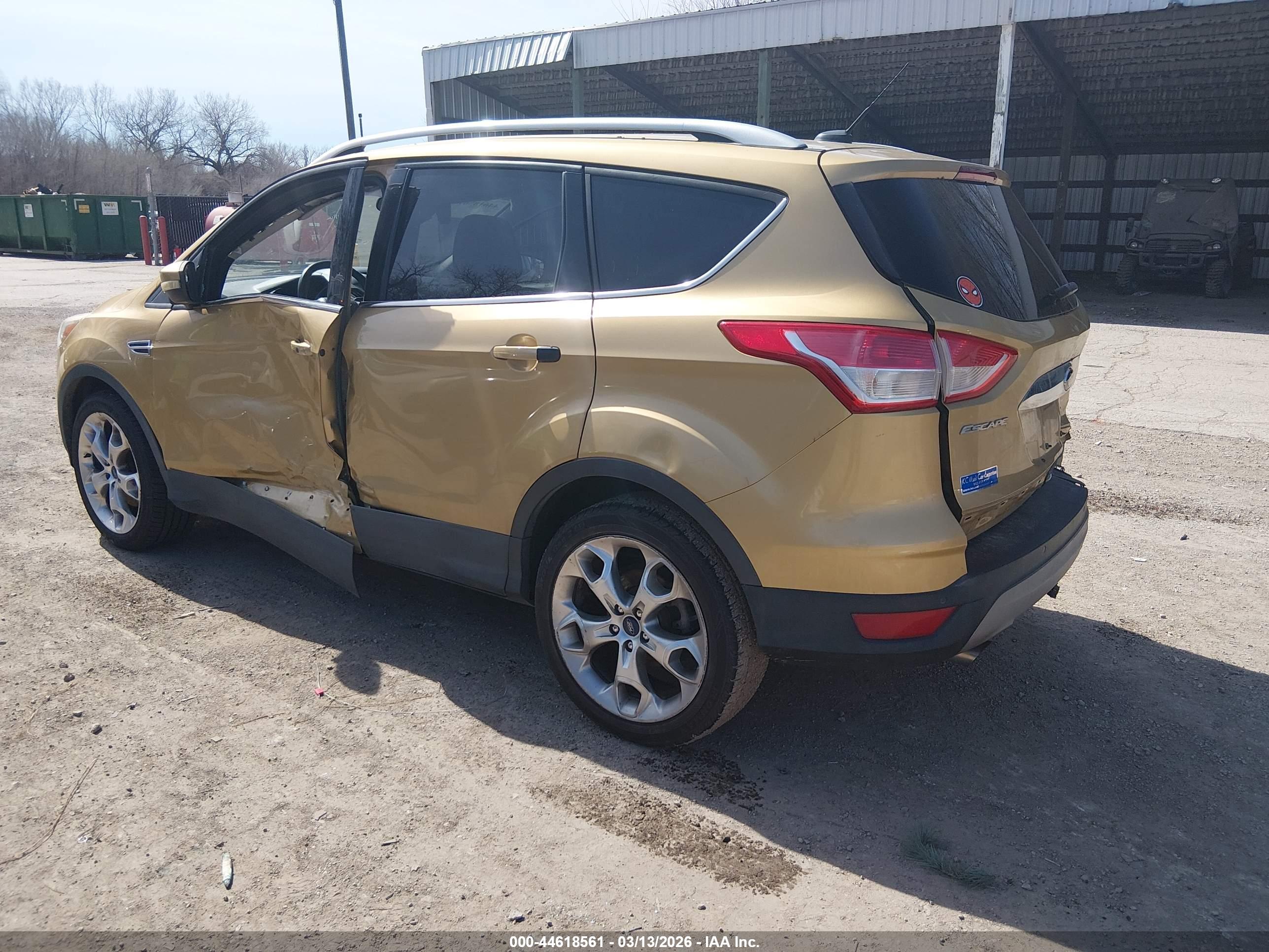 FORD ESCAPE image 3