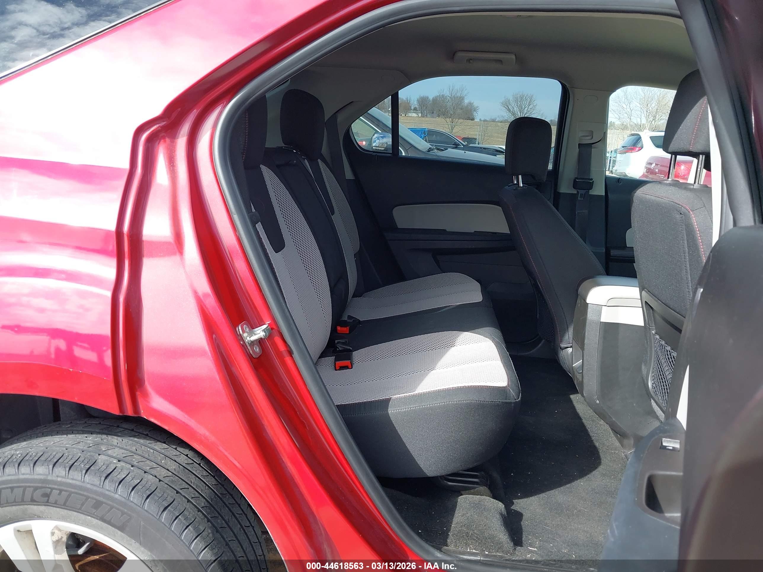 CHEVROLET EQUINOX image 8