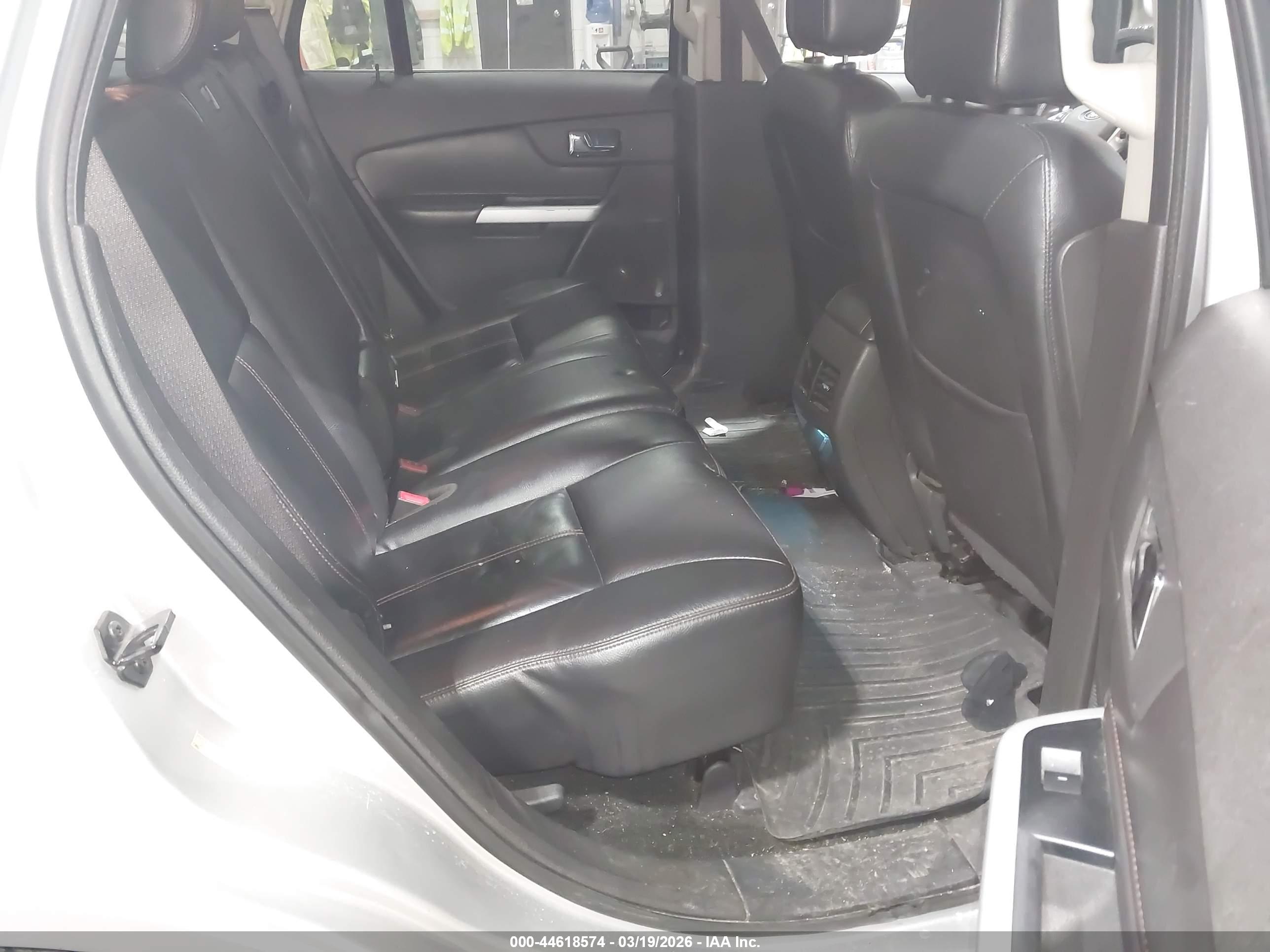 FORD EDGE image 8