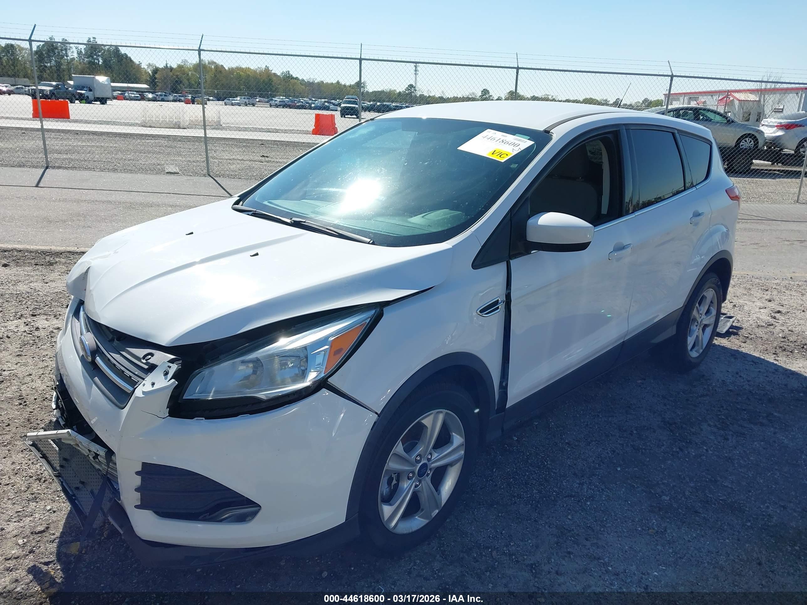 FORD ESCAPE image 2