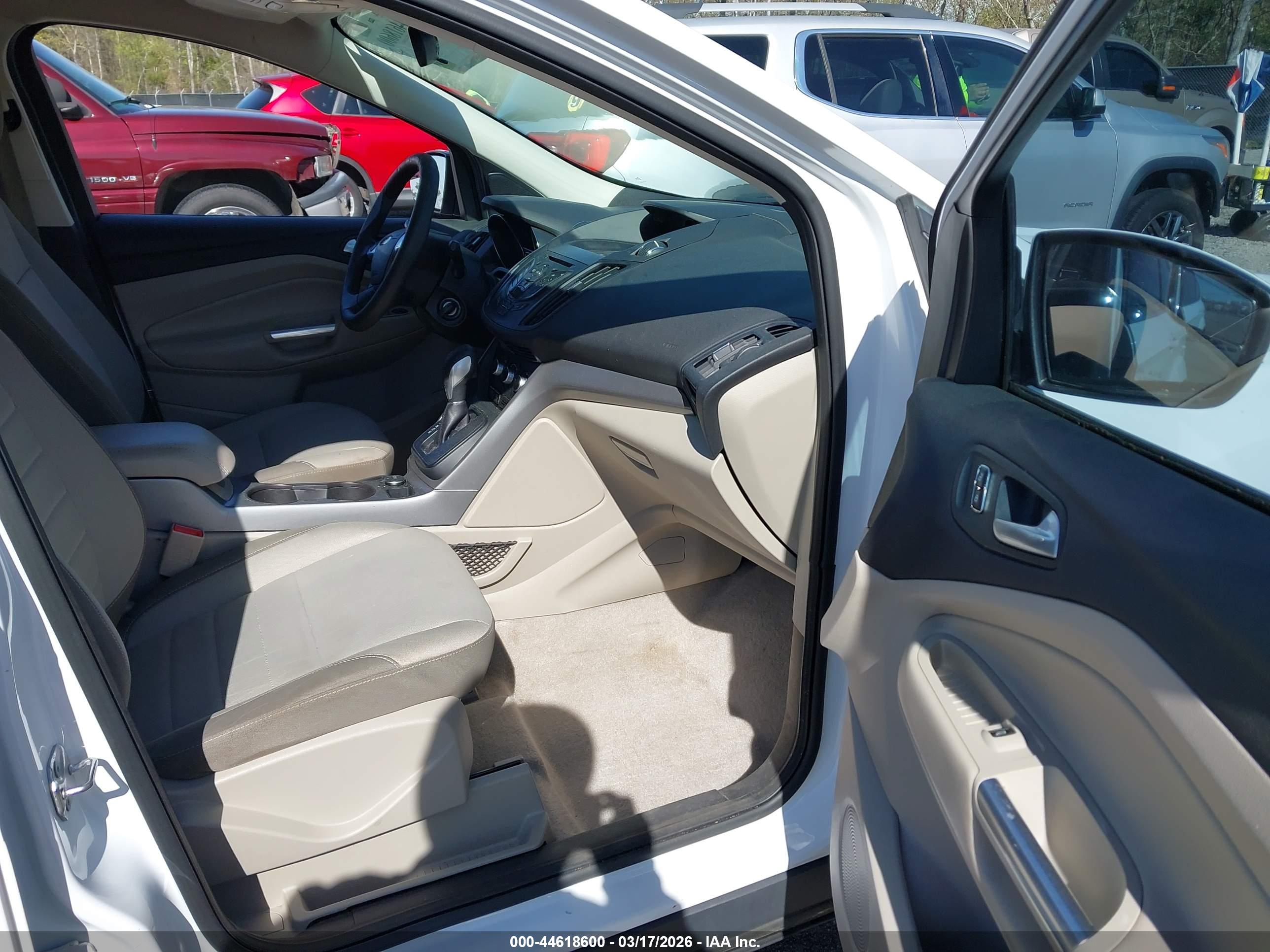FORD ESCAPE image 5