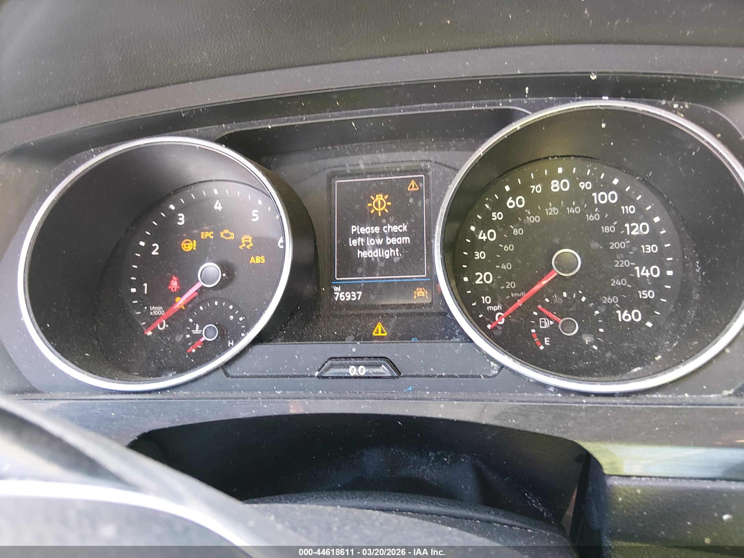 VOLKSWAGEN TIGUAN image 7
