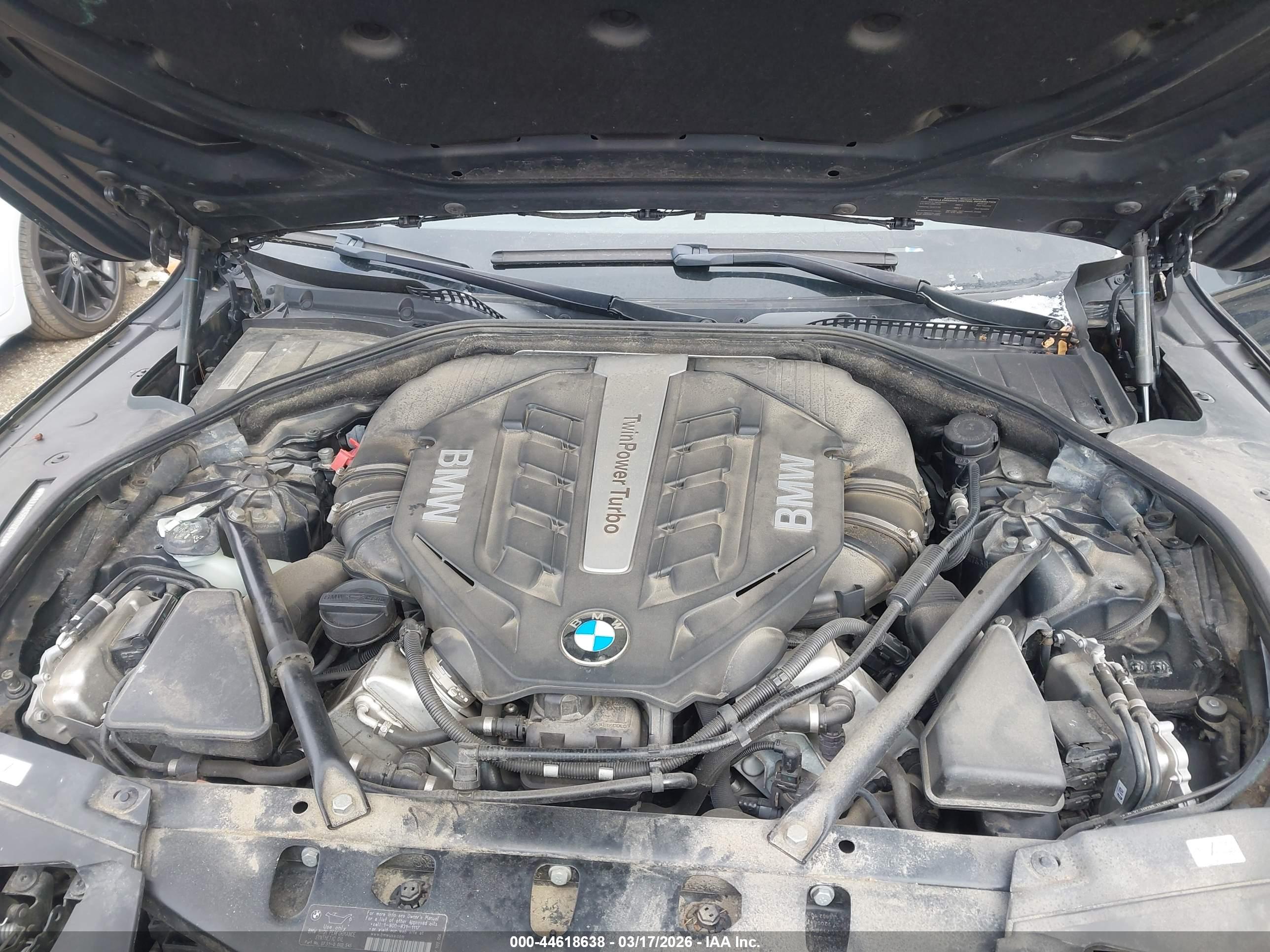BMW 750I image 10