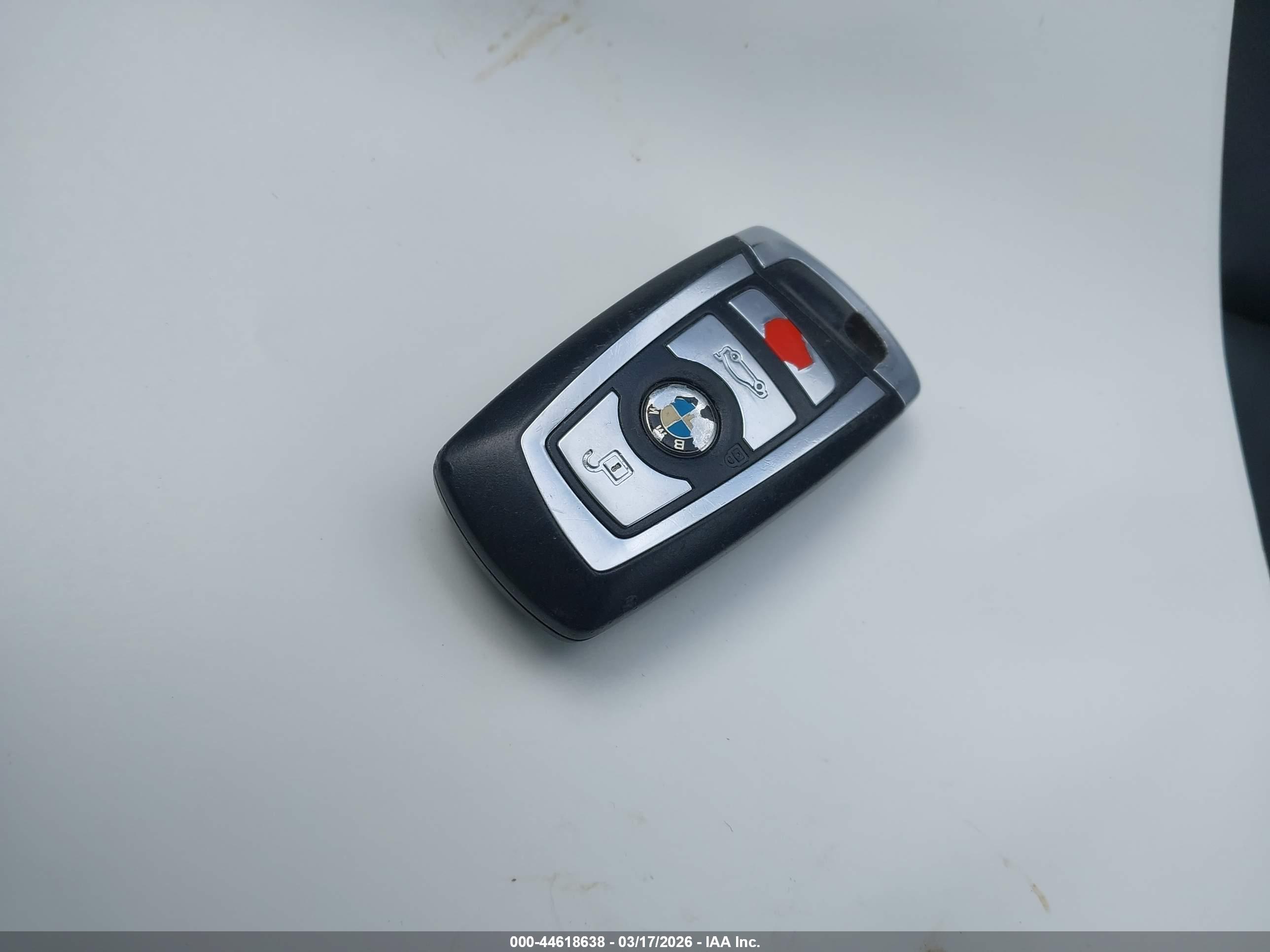 BMW 750I image 11