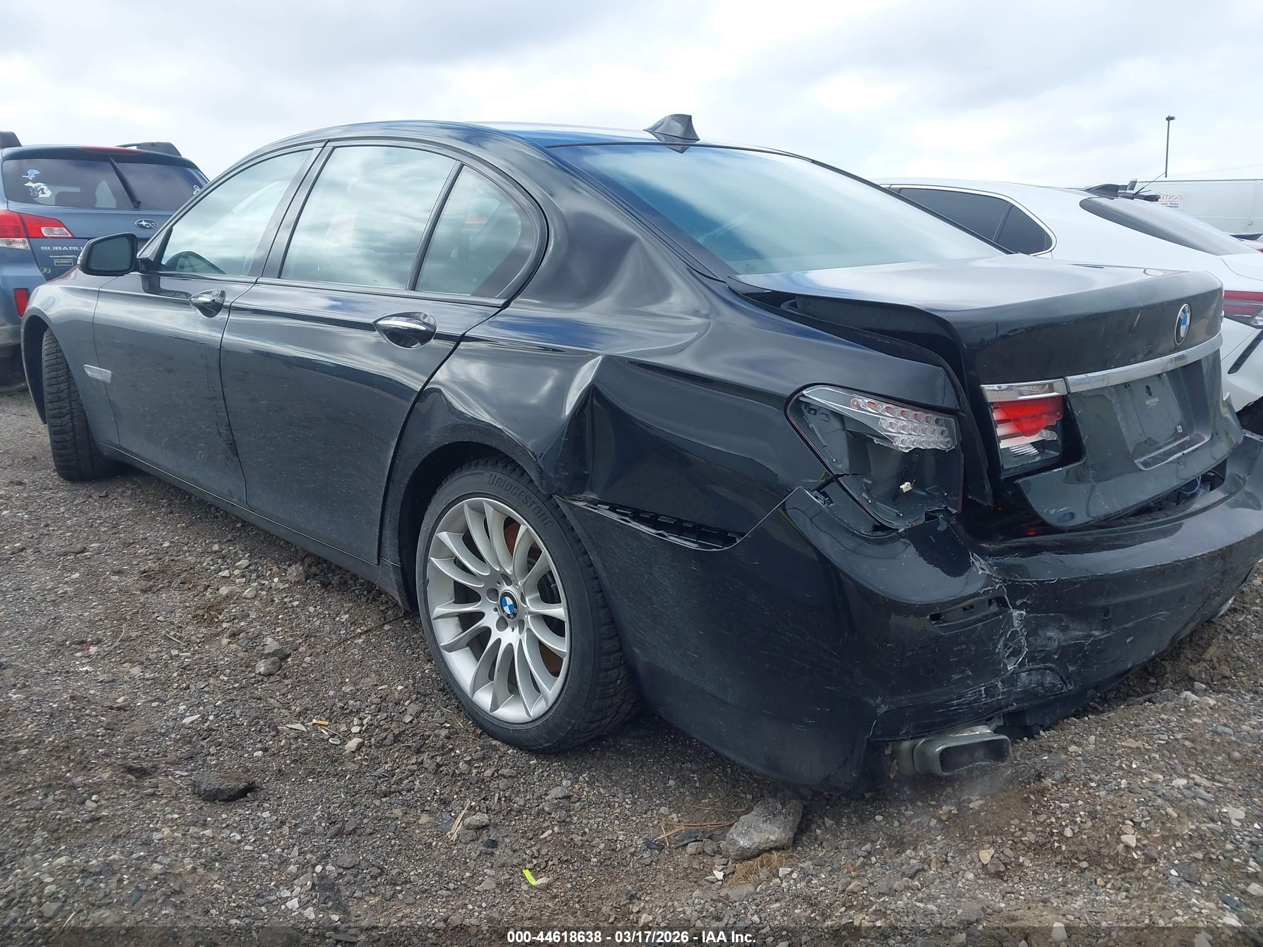 BMW 750I image 3