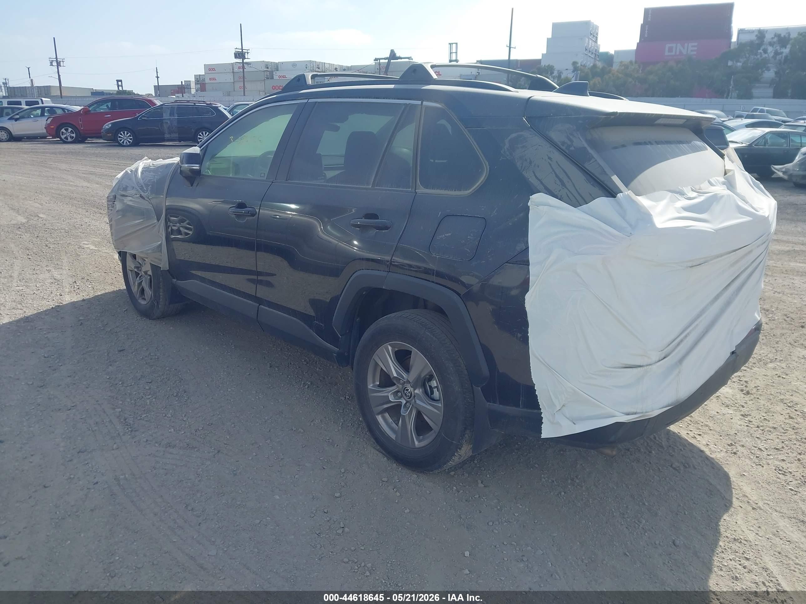 TOYOTA RAV4 image 3