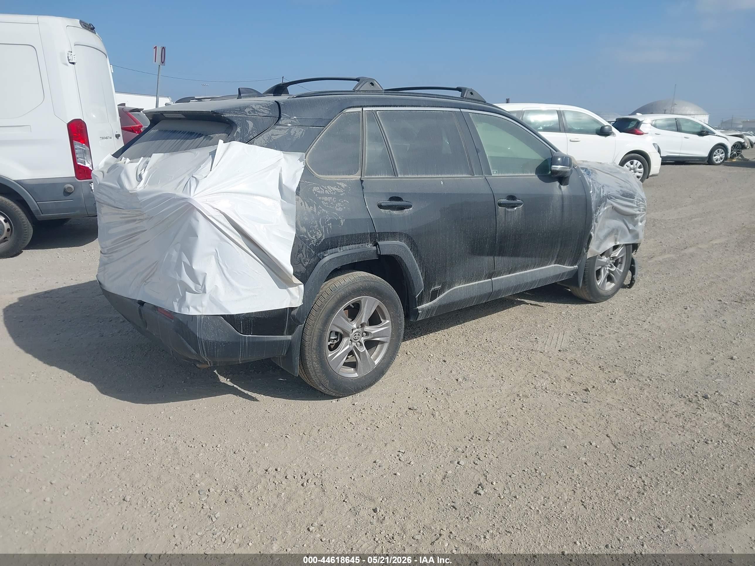 TOYOTA RAV4 image 4