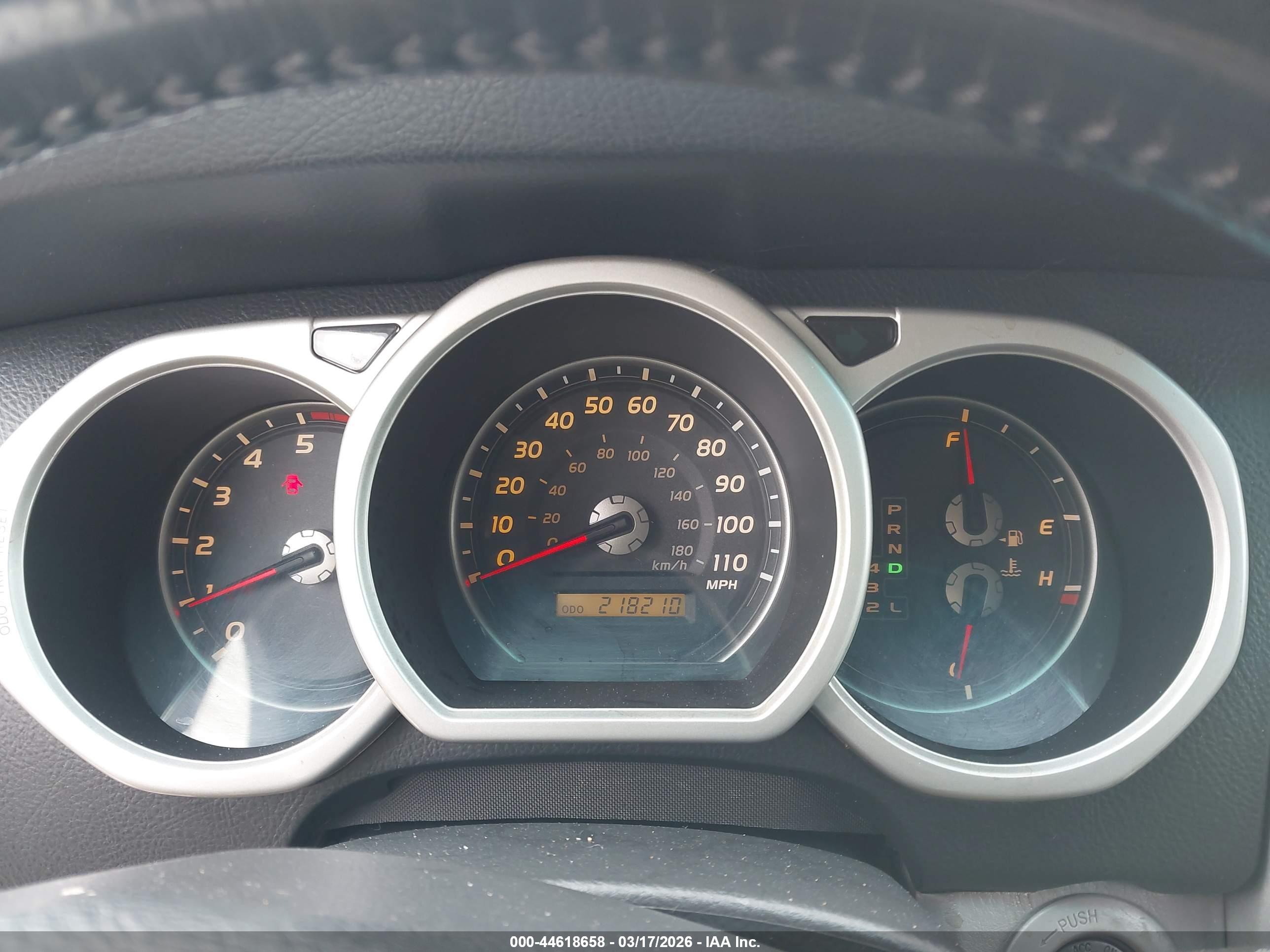 TOYOTA 4RUNNER image 7