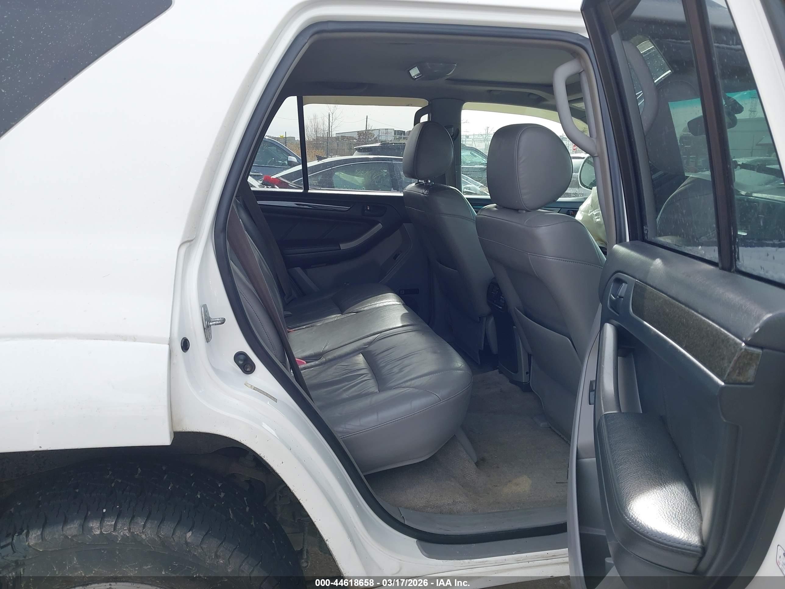 TOYOTA 4RUNNER image 8