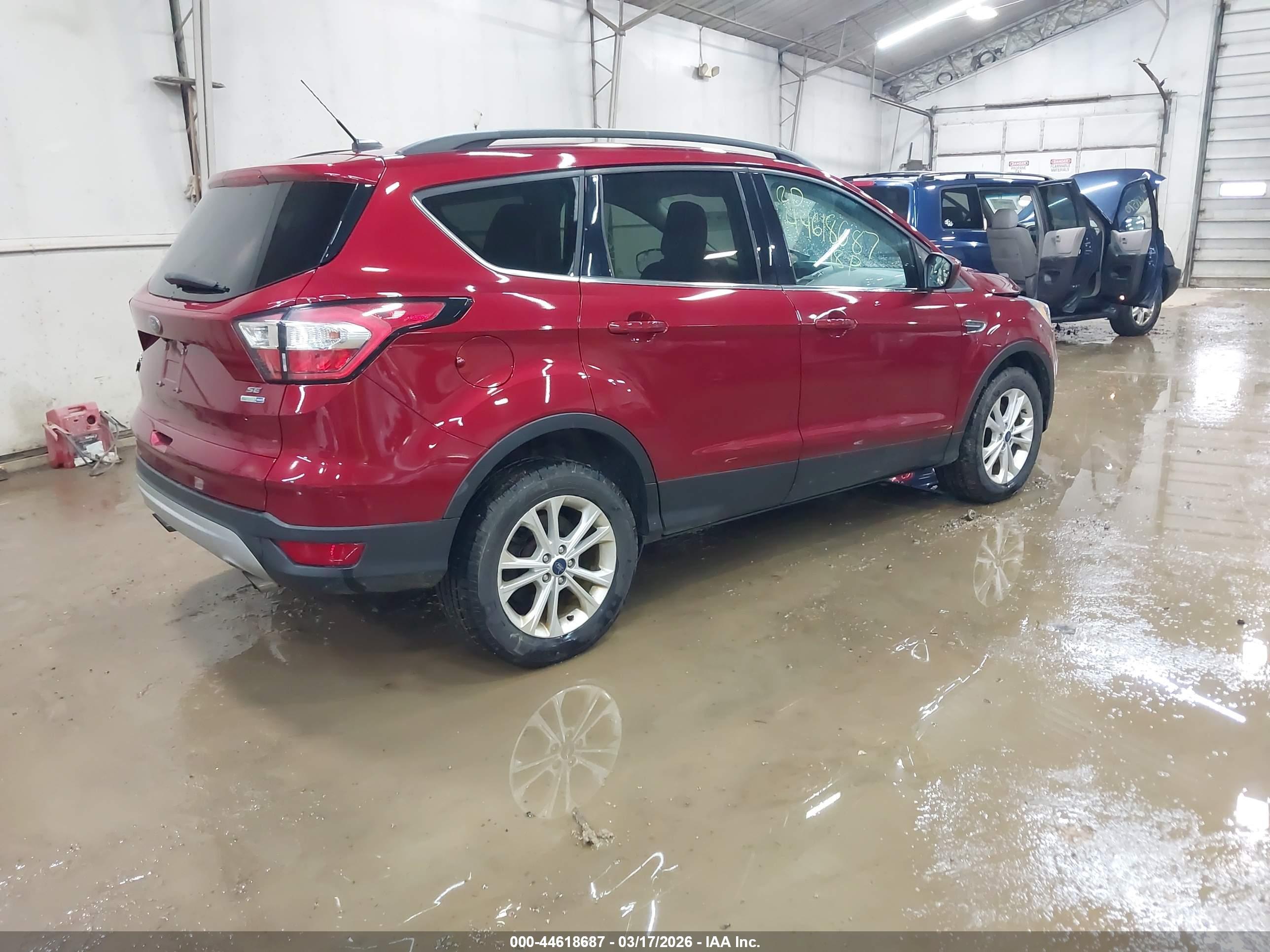 FORD ESCAPE image 4