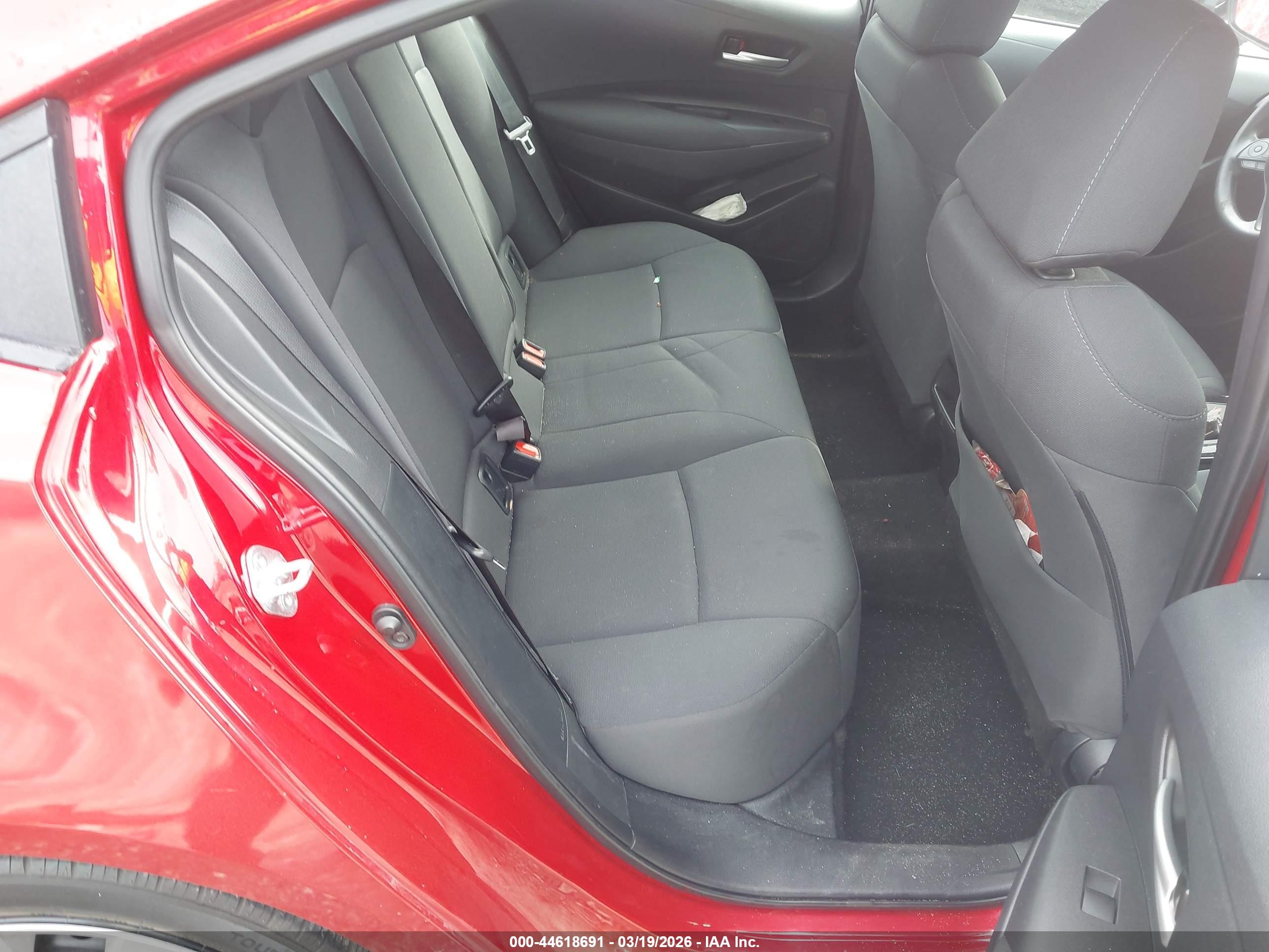 TOYOTA COROLLA image 8