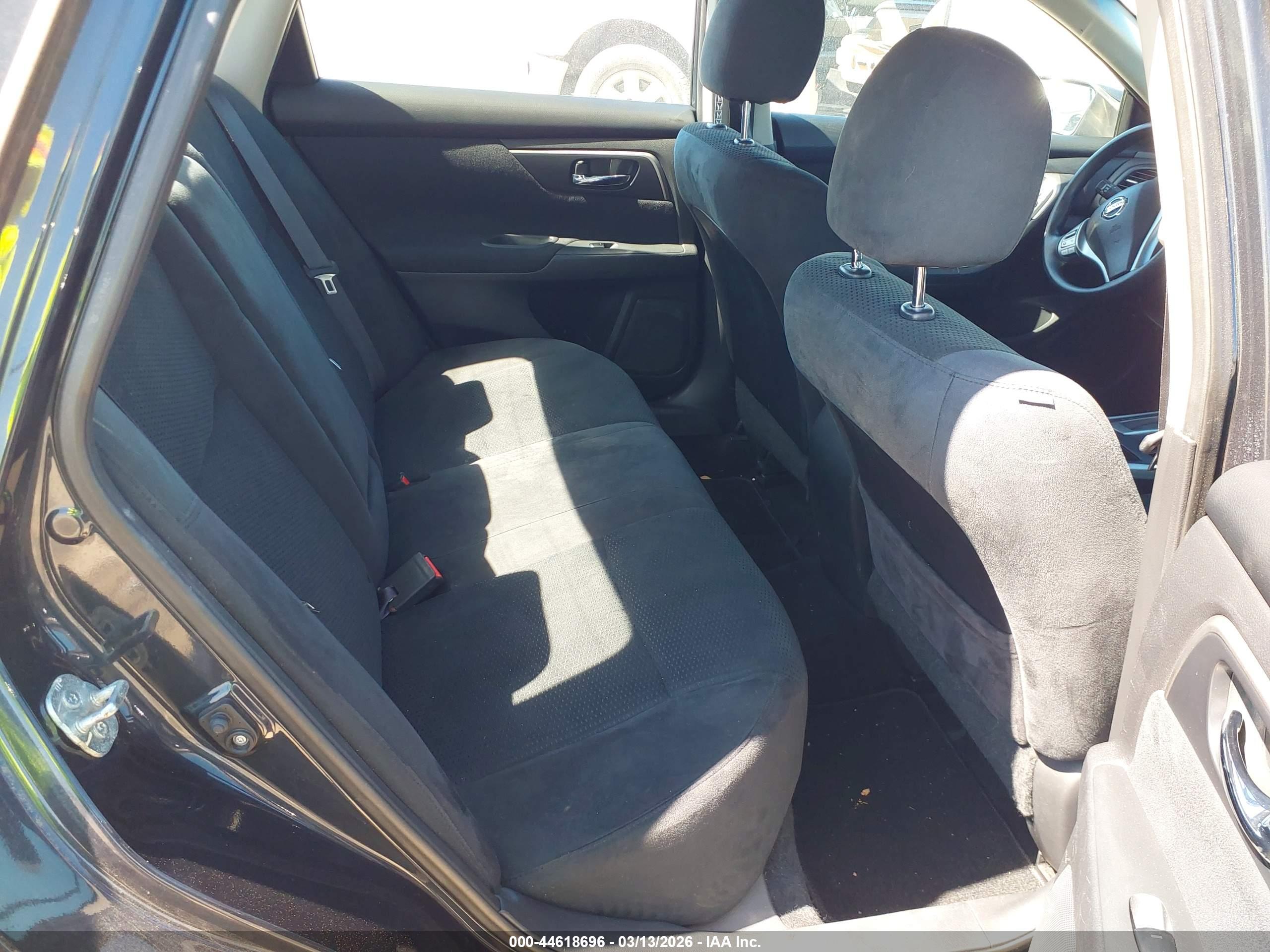 NISSAN ALTIMA image 8