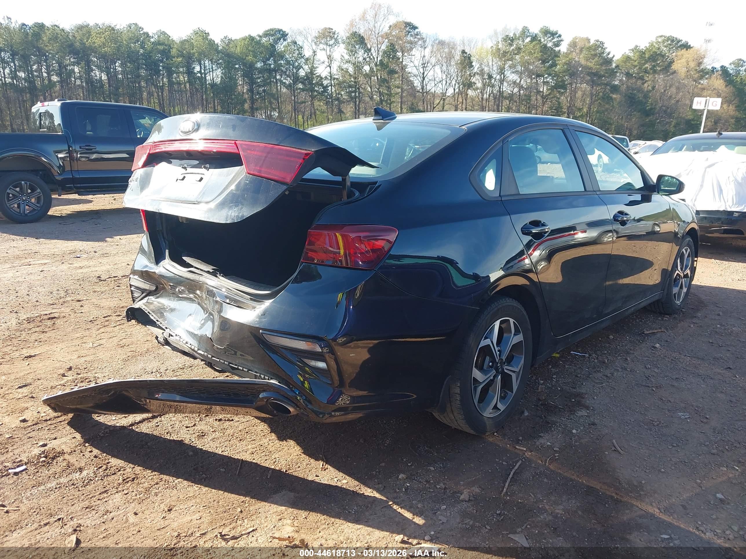 KIA FORTE image 4