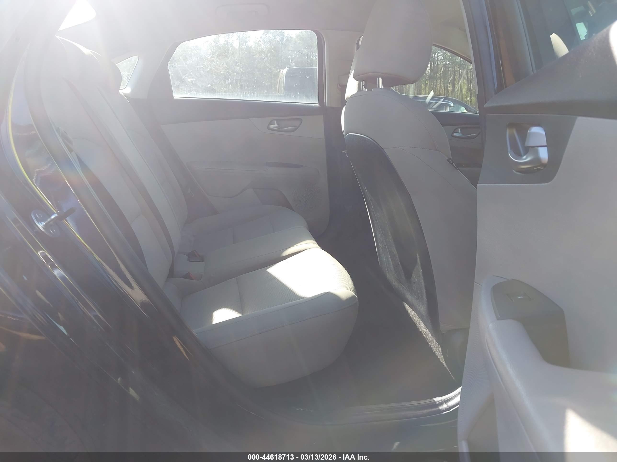 KIA FORTE image 8
