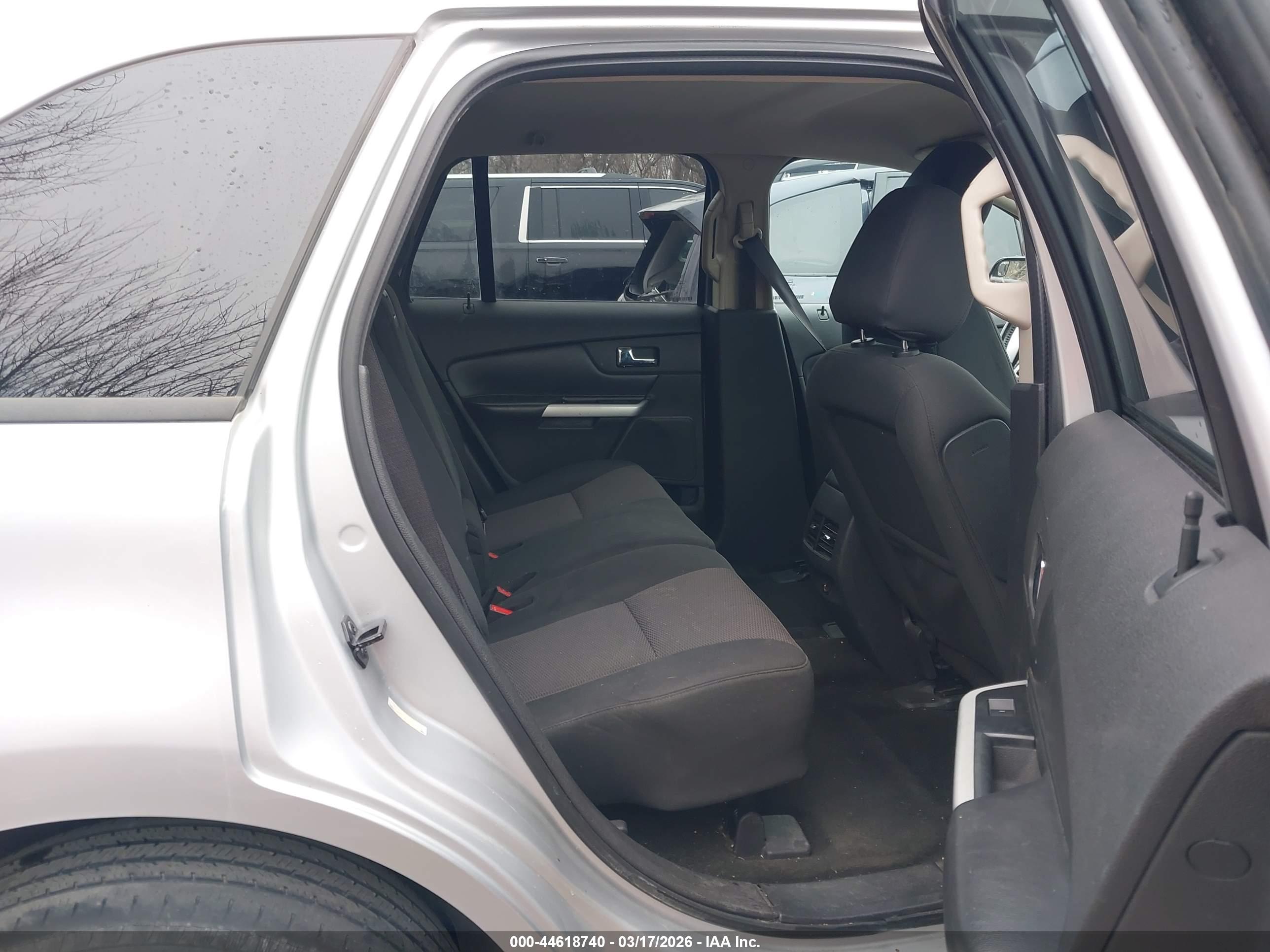 FORD EDGE image 8