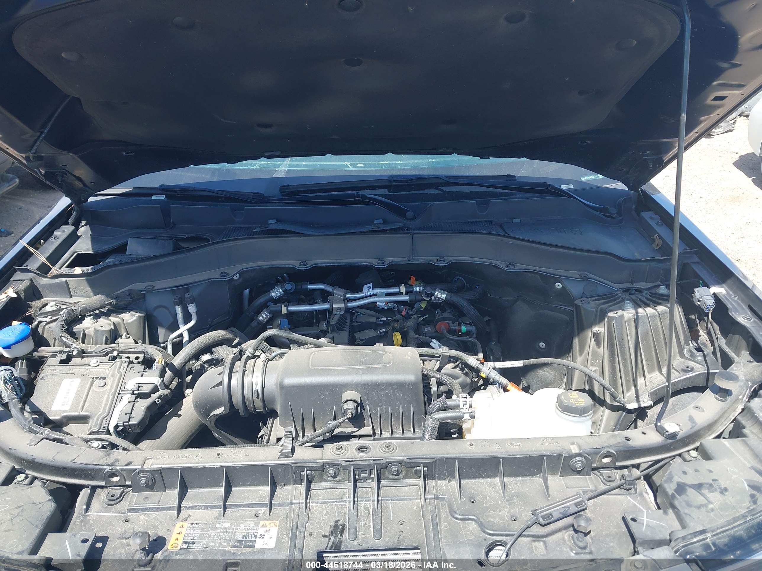 FORD EXPLORER image 10